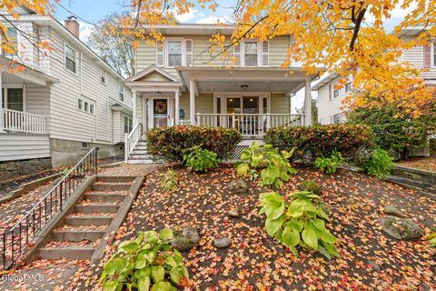 Photo of 12 Fairlawn Avenue, Albany, NY 12203 (MLS # 202528472) Photo of 12 Fairlawn Avenue, Albany, NY 12203 (MLS # 202528472)