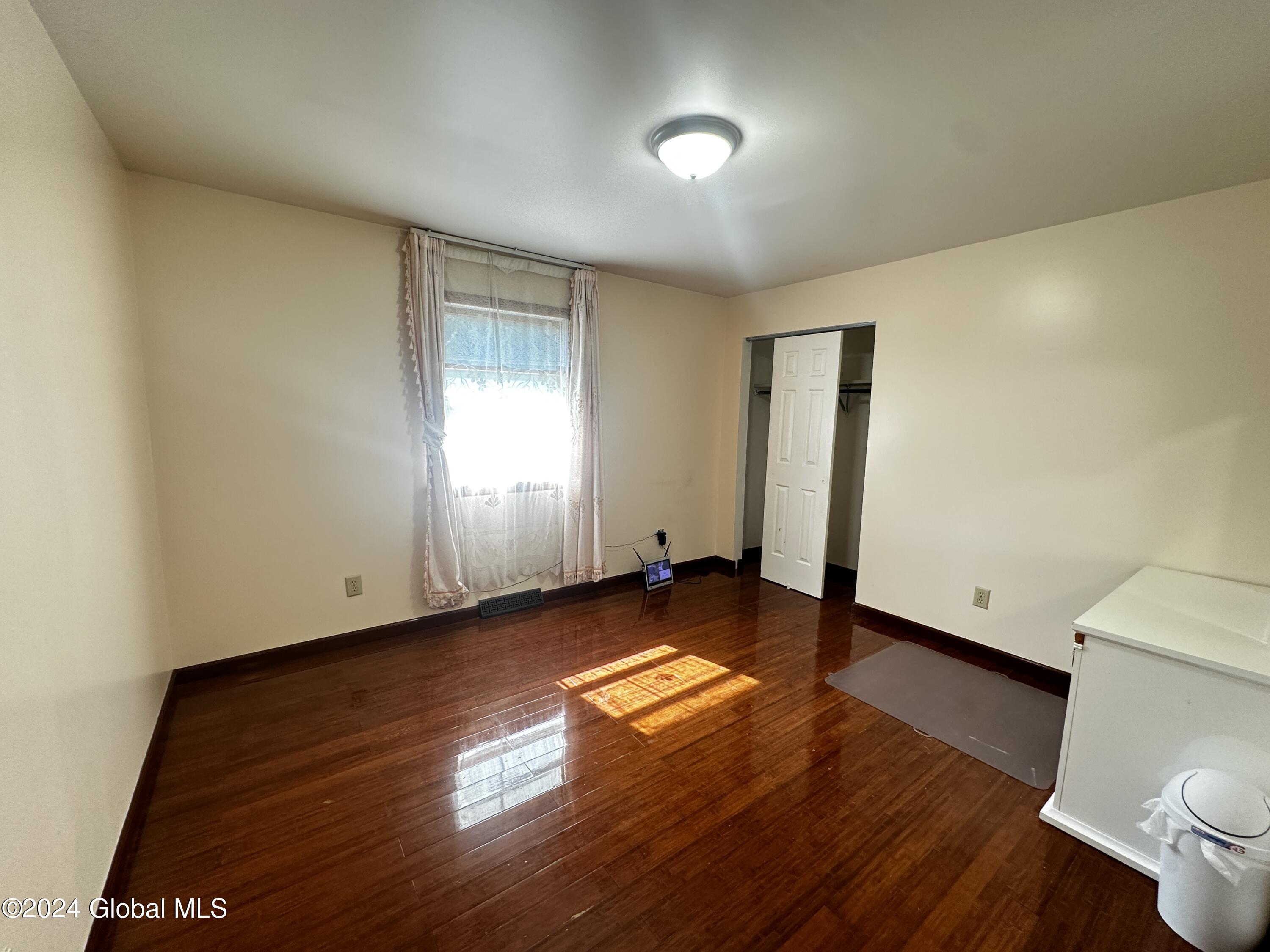 16 Warwick Way, Schenectady, New York image 37