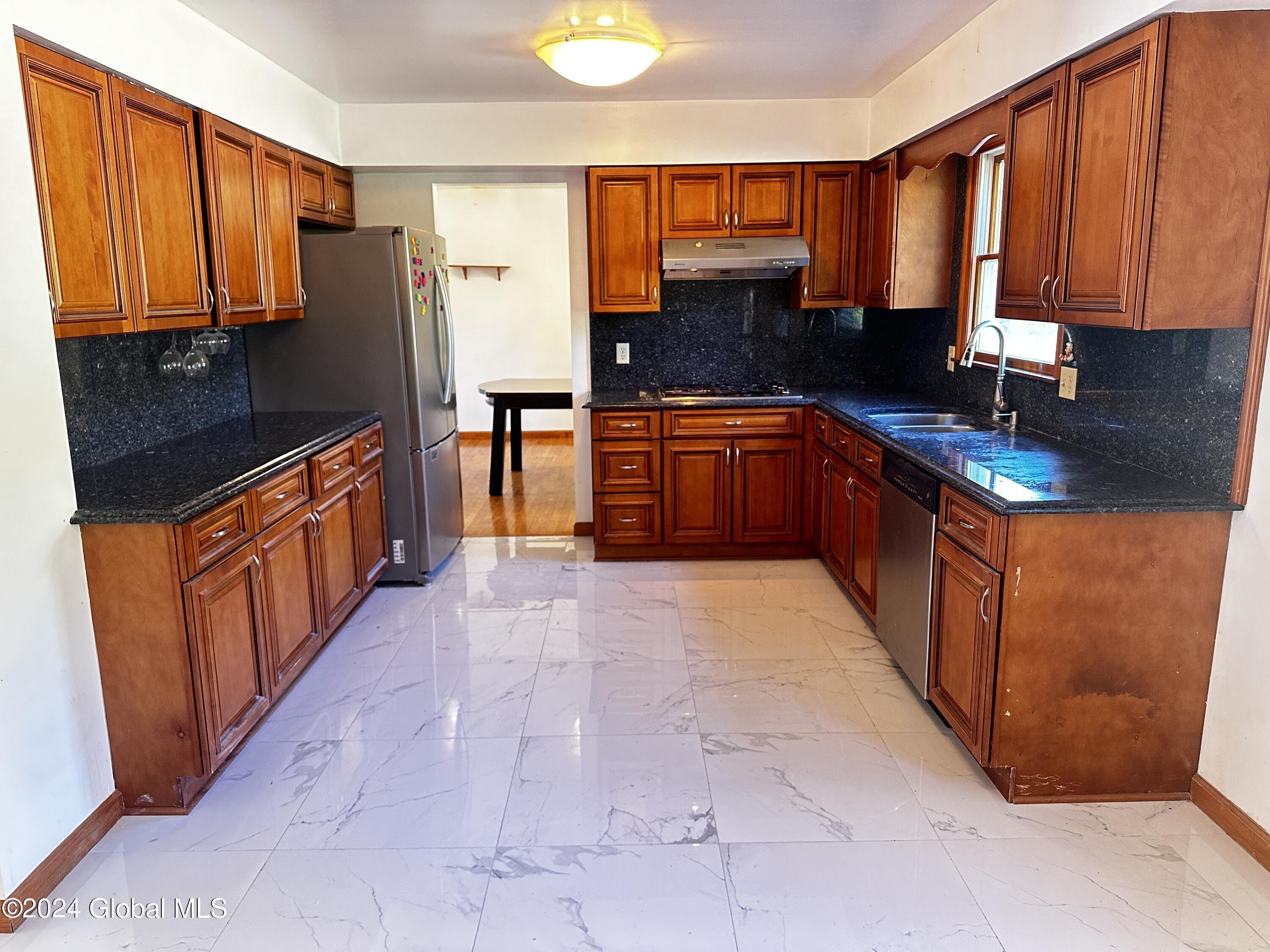 16 Warwick Way, Schenectady, New York image 13