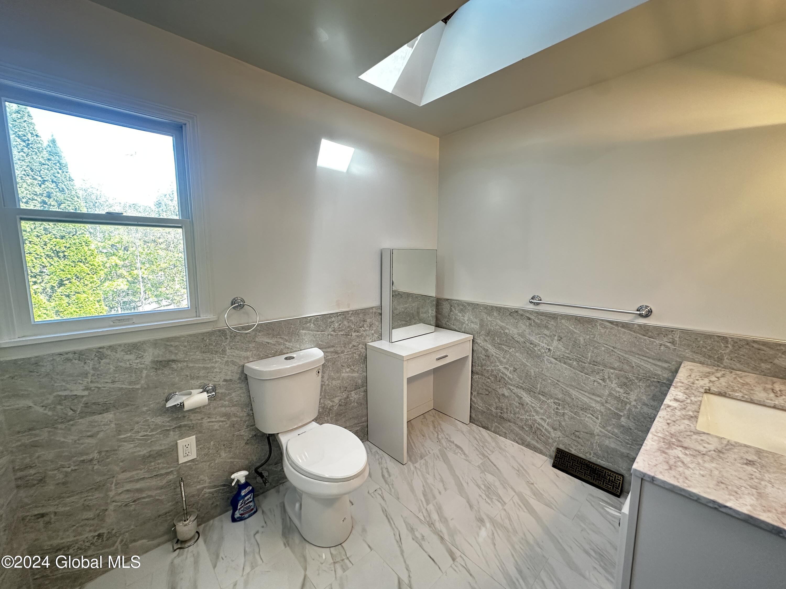 16 Warwick Way, Schenectady, New York image 31