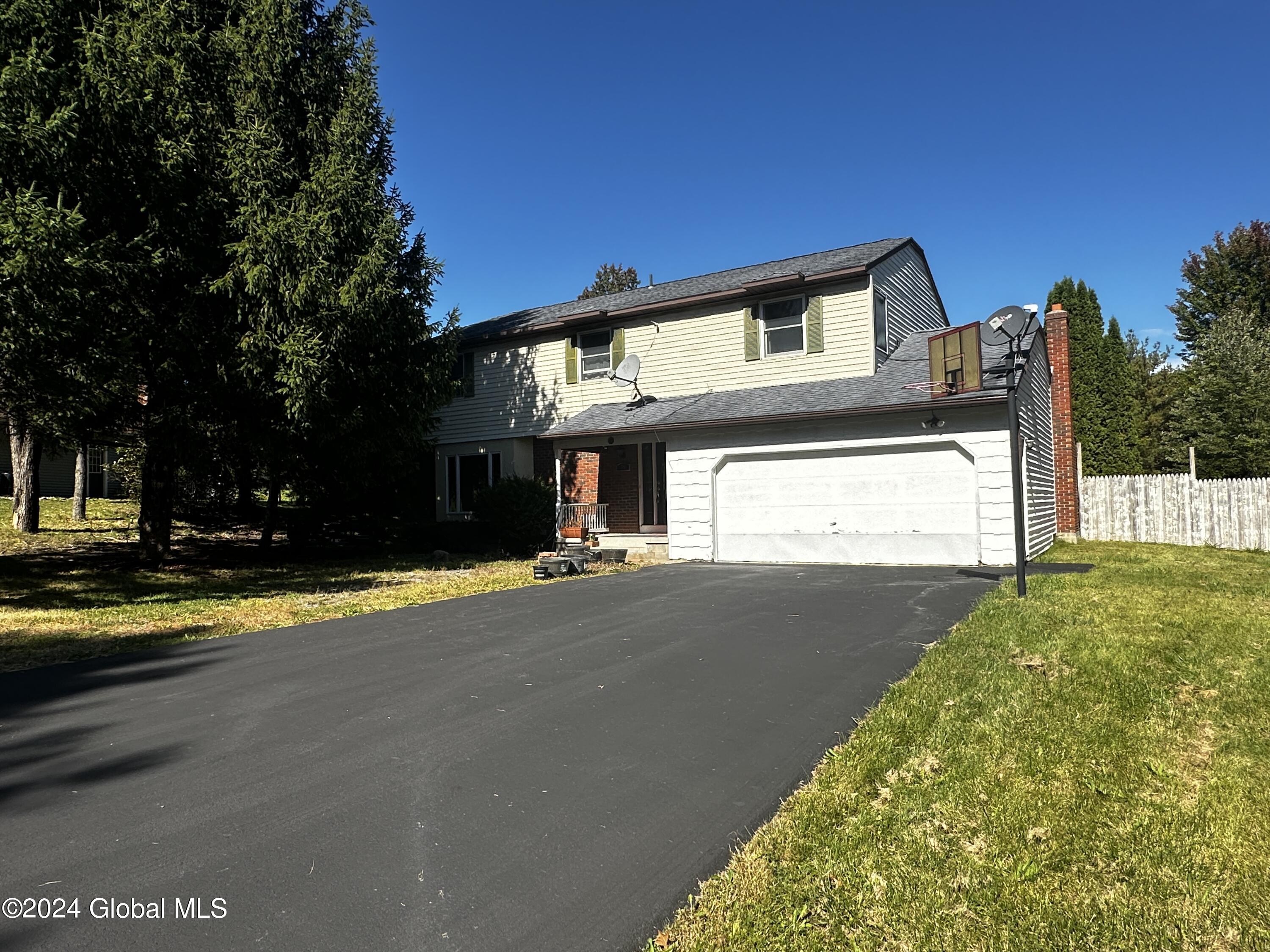 16 Warwick Way, Schenectady, New York image 1