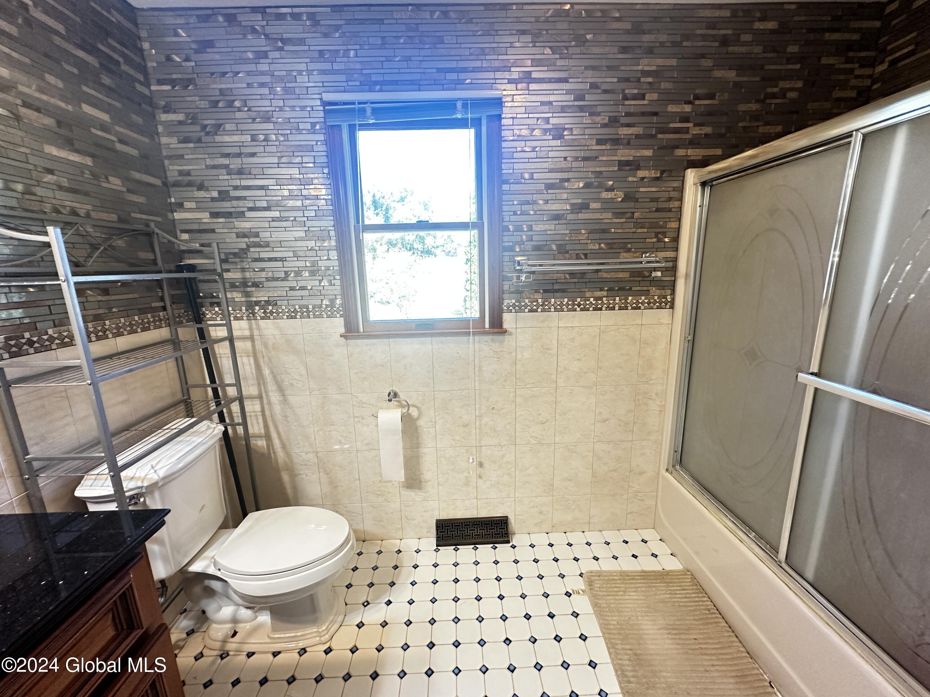 16 Warwick Way, Schenectady, New York image 35