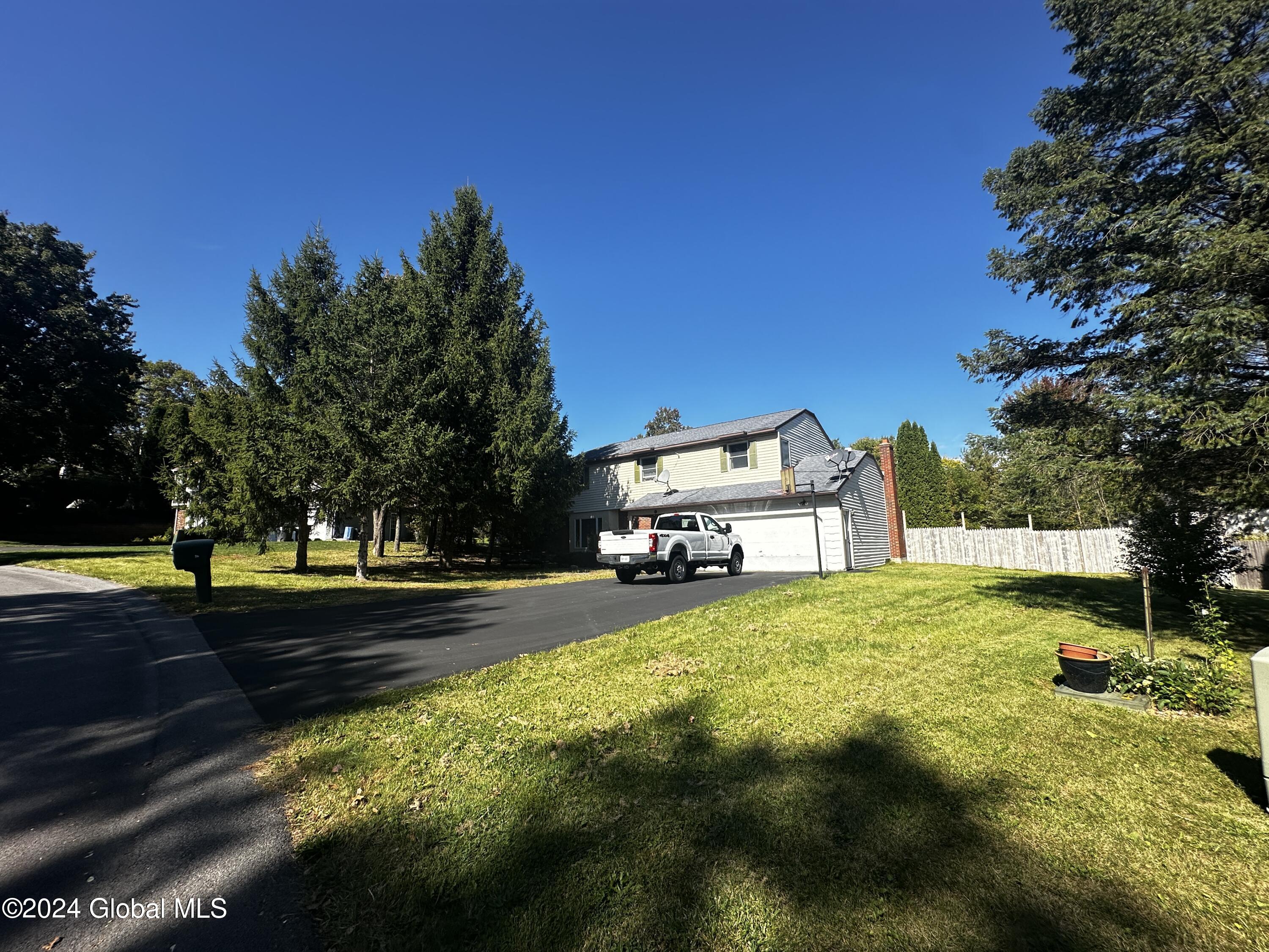 16 Warwick Way, Schenectady, New York image 2