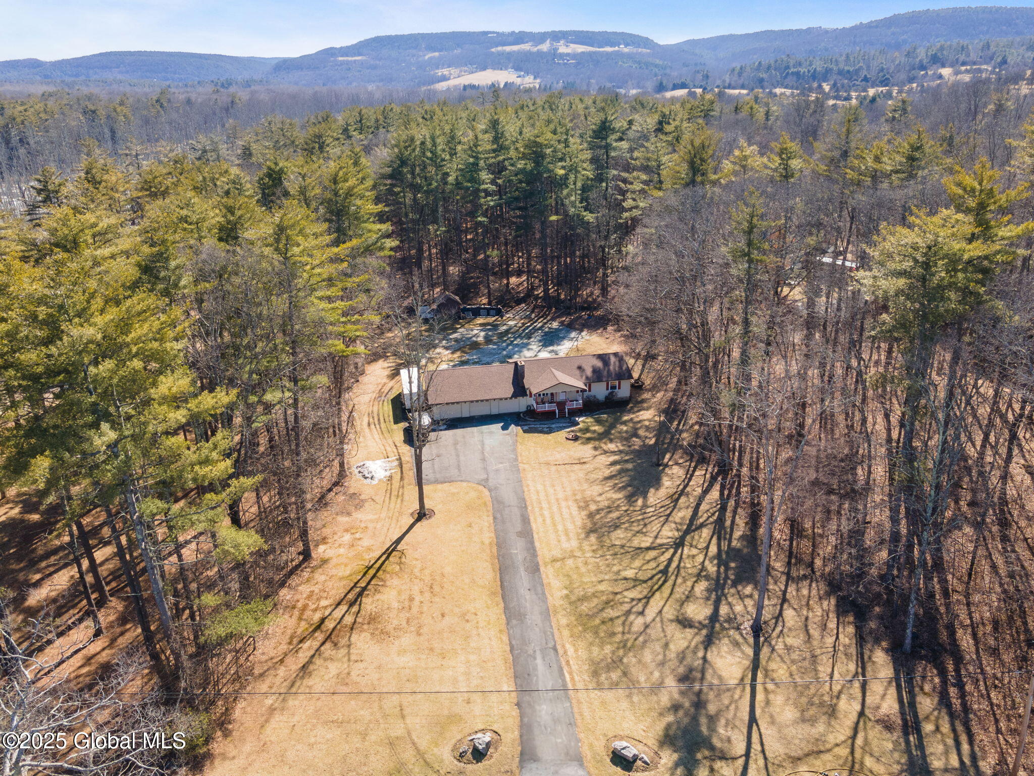 238 Tompkins Road, Ravena, New York image 4