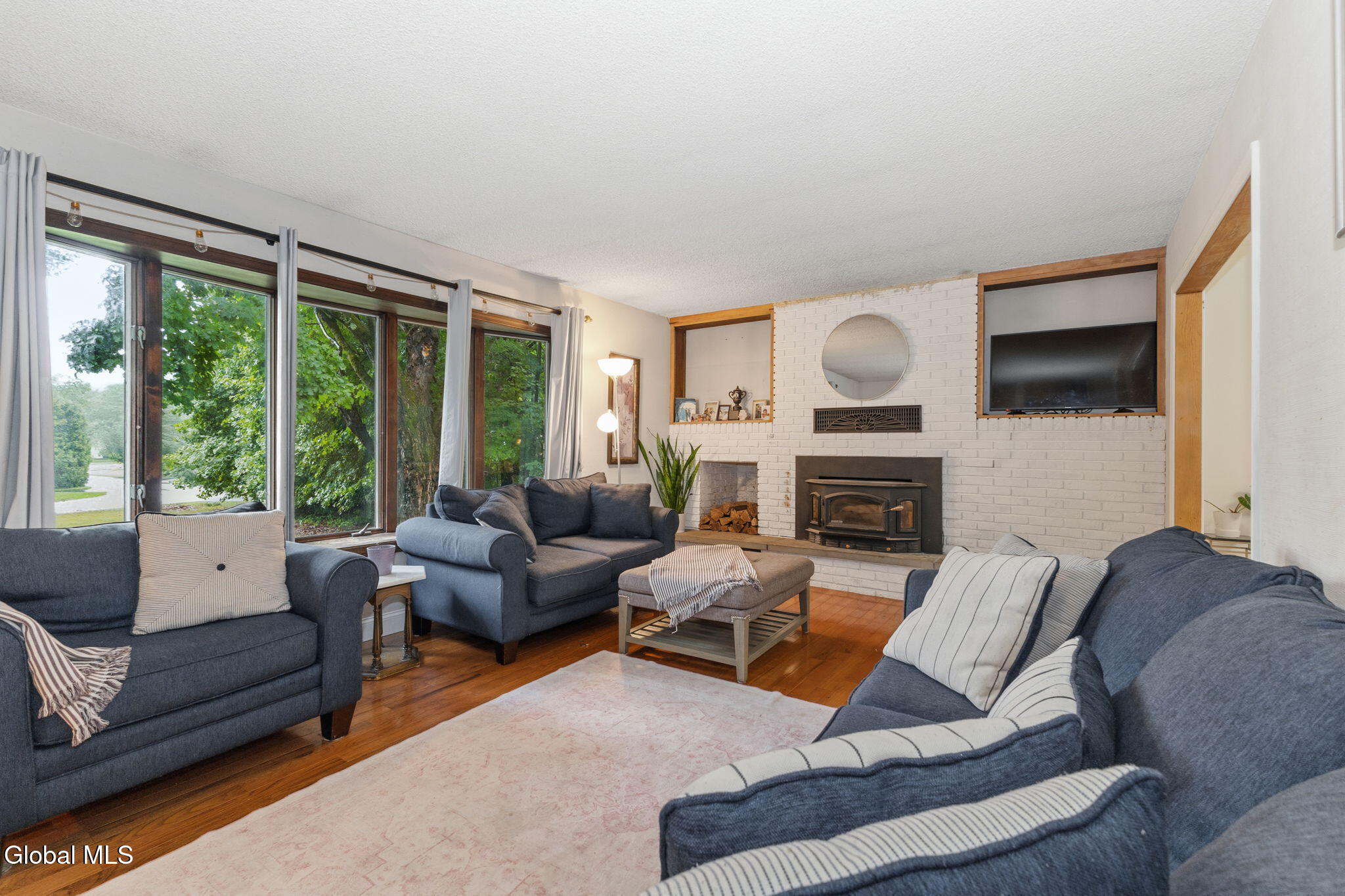 23 Sunset Drive
