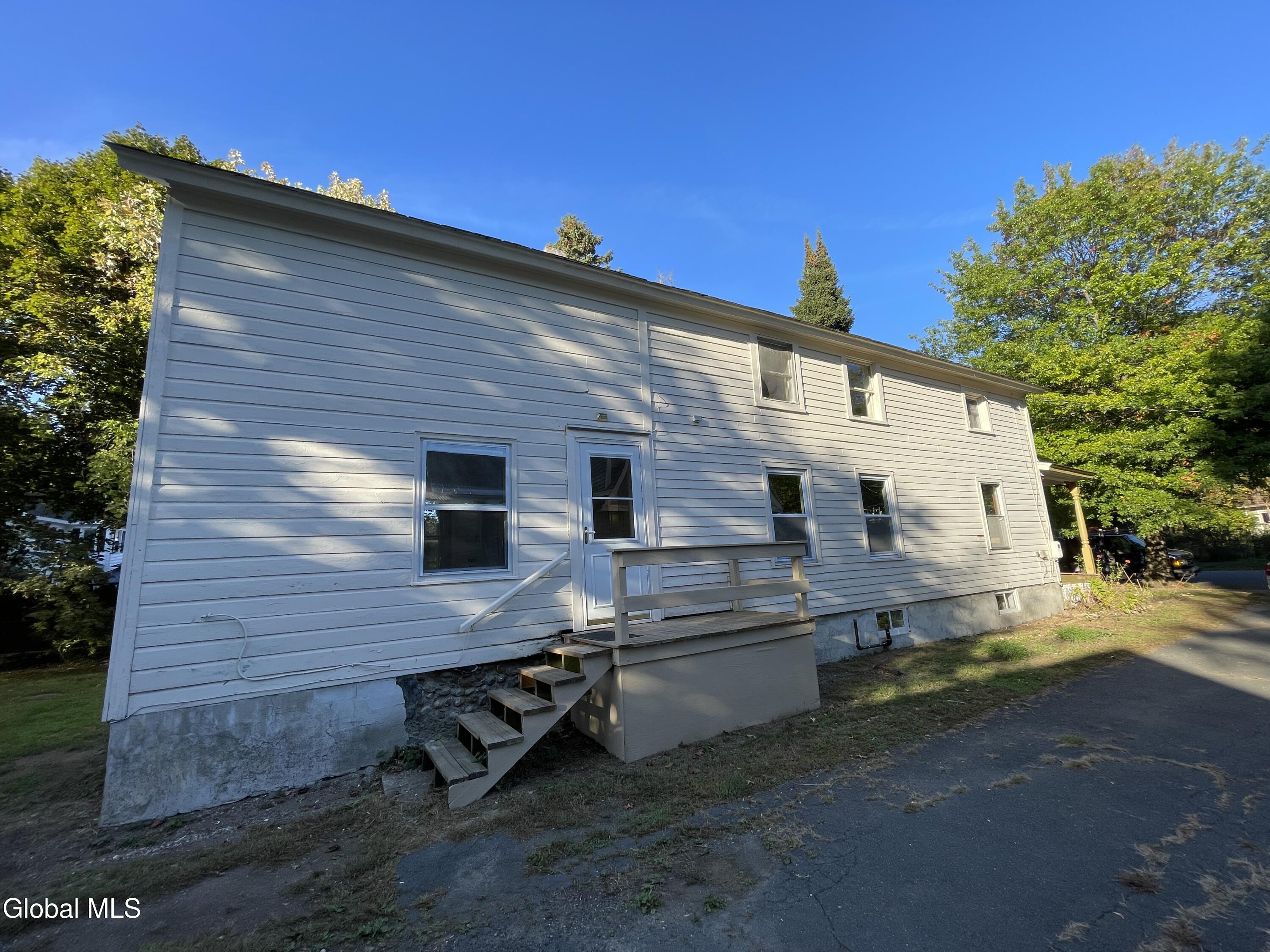 Greenwich, New York 12834, United States, 4 Bedrooms Bedrooms, ,2 BathroomsBathrooms,Residential,Active,226030