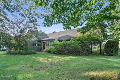 Photo of 1047 Niskayuna Road, Niskayuna, NY 12309 (MLS # 202622698)