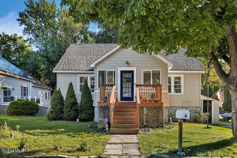 Photo of 4 Streamview Lane, Wynantskill, NY 12198 (MLS # 202626112)