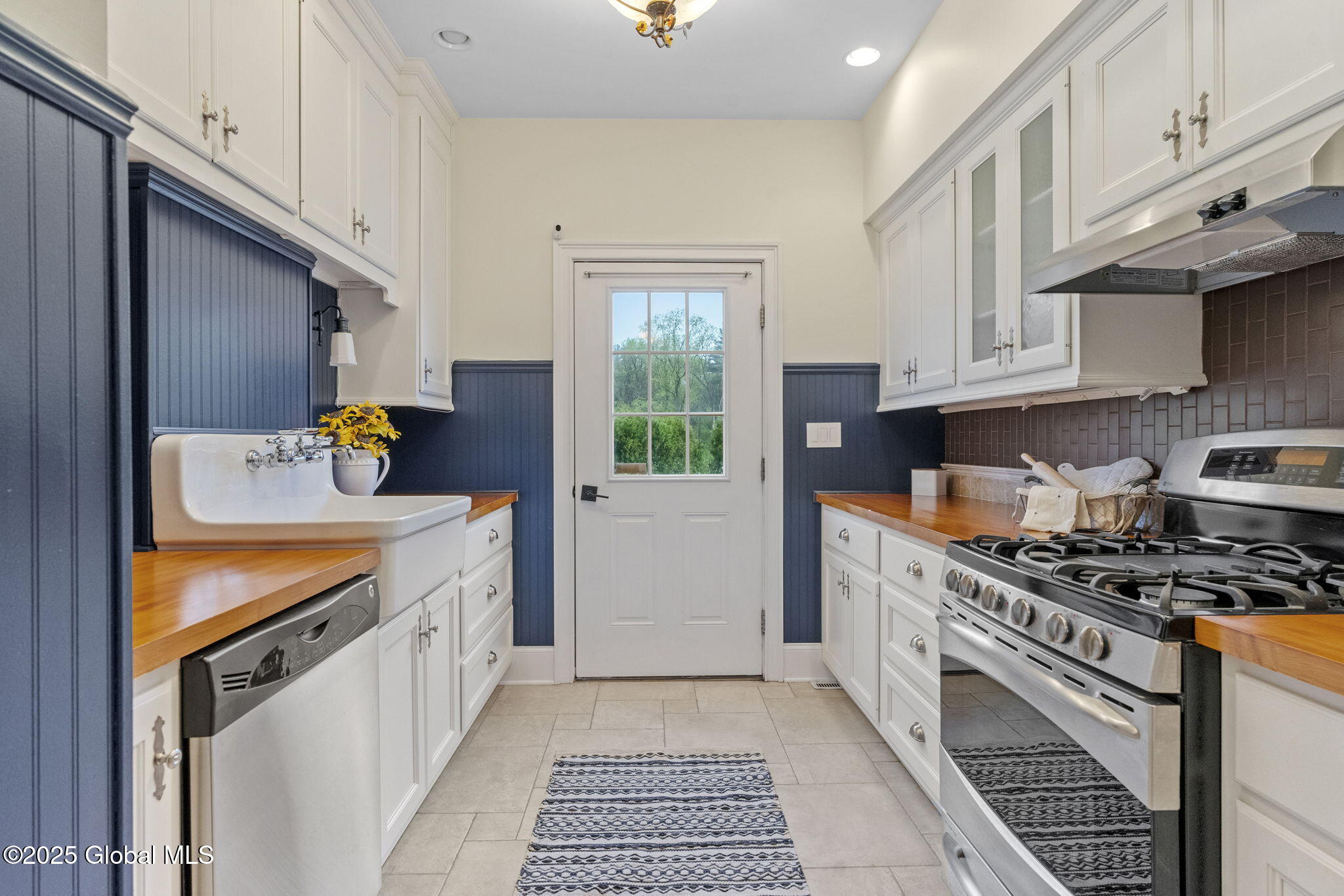 1014 Catherines Woods Drive, Niskayuna, New York image 19