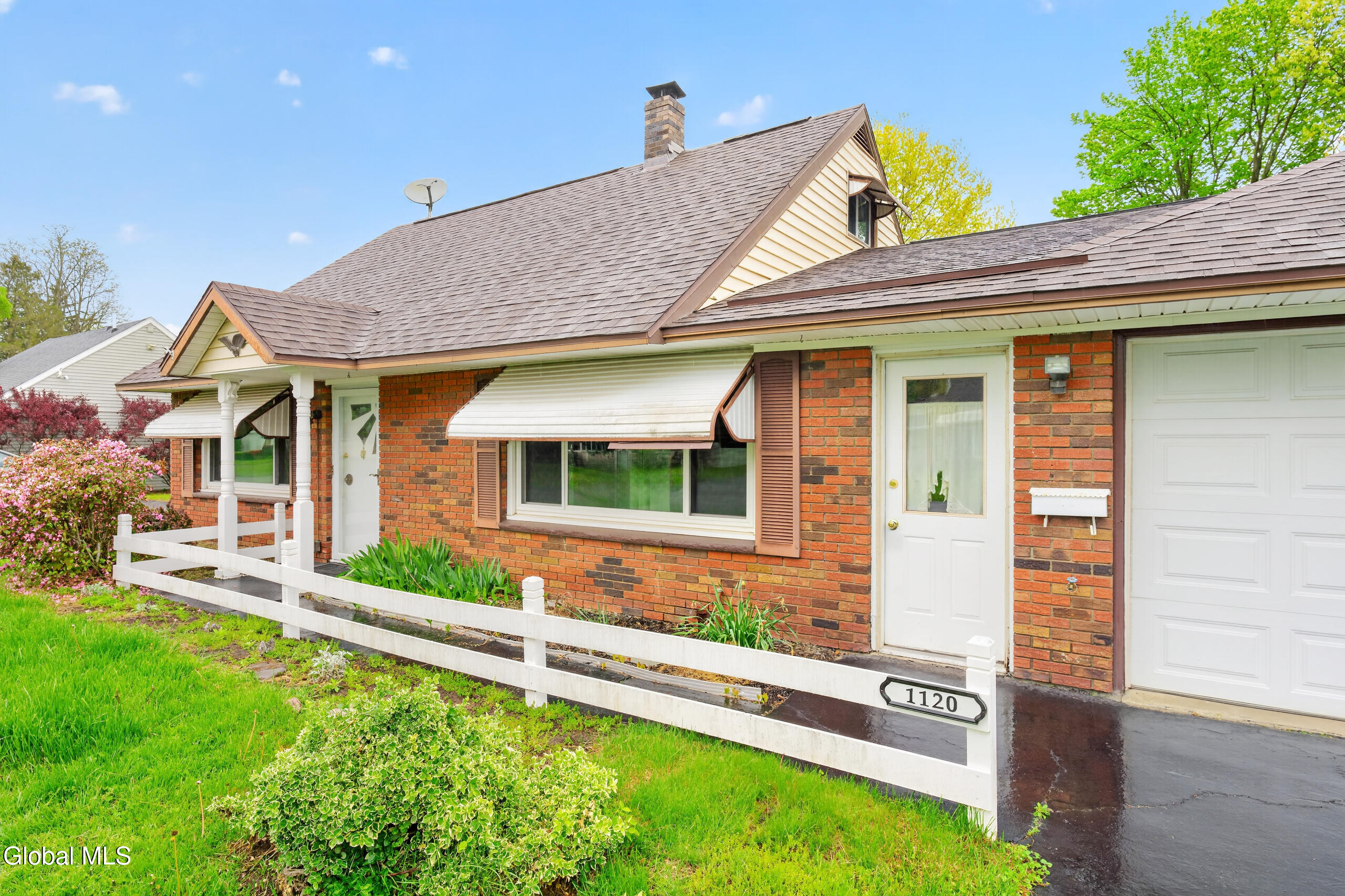 1120 Outer Drive