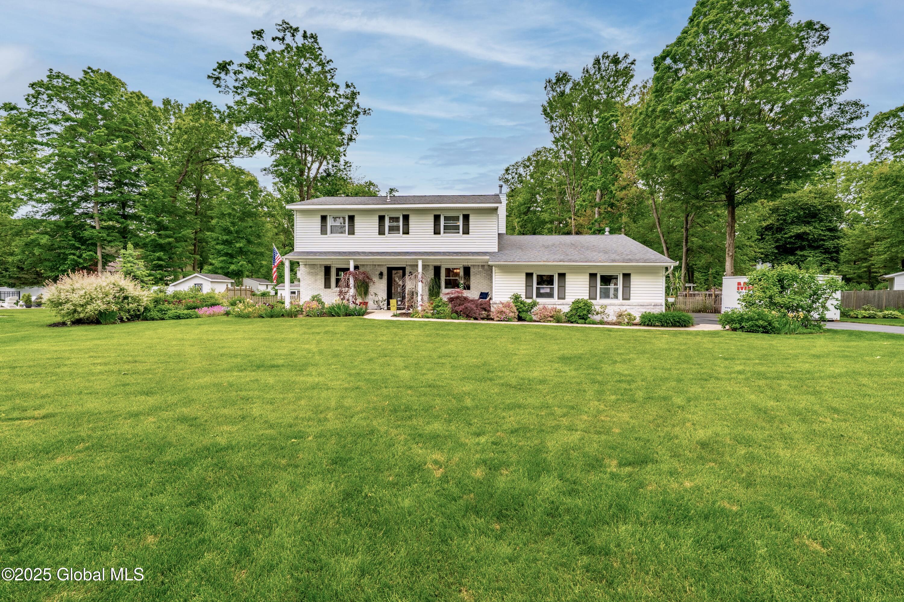 26 Heritage Lane, Clifton Park, New York image 3