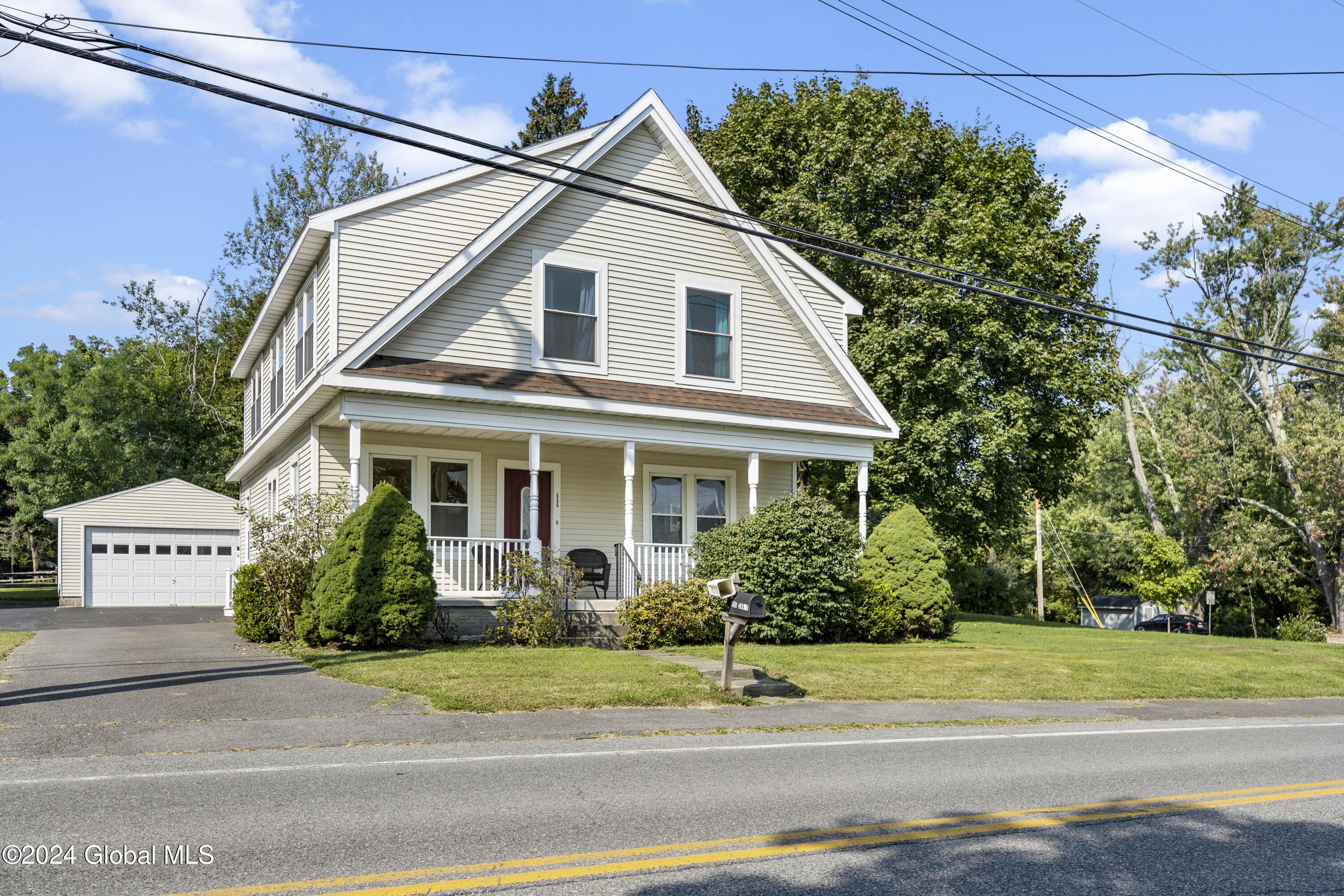 555 S Albany Road, Selkirk, New York image 3