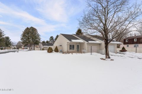 Townhouse For Sale - 119 Fort Hunter Road<br/> Guilderland, NY 12303