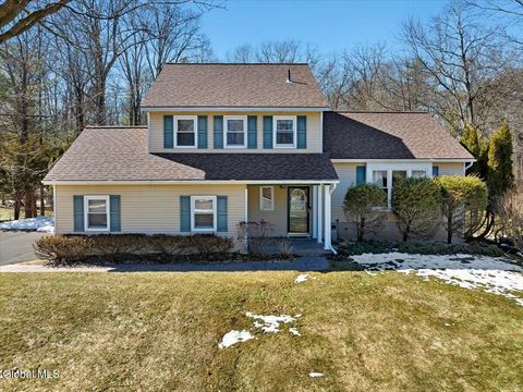 Homes For Sale - 15 Durham Way<br/> Clifton Park, NY 12065