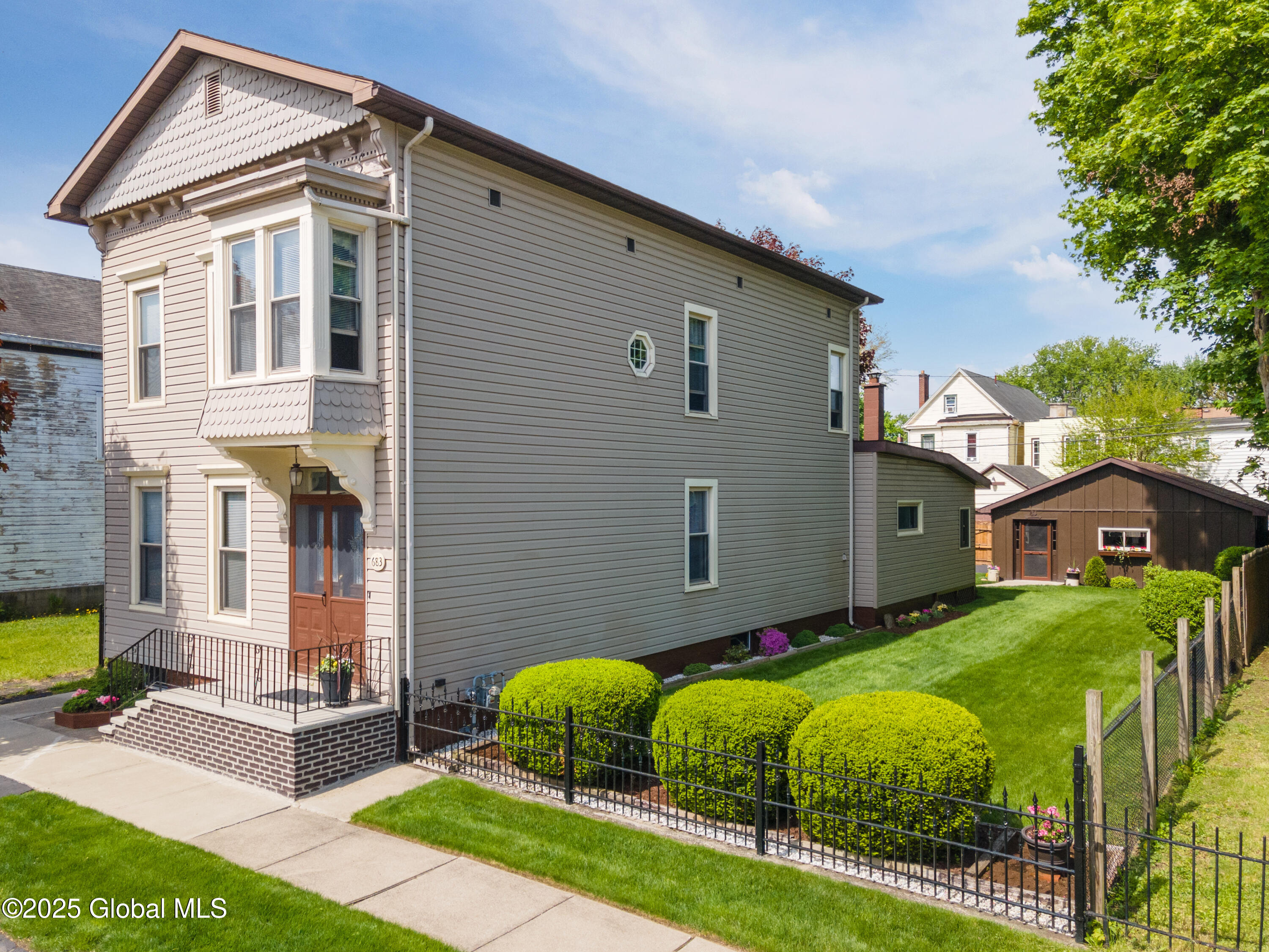 683 3rd Avenue, Troy, New York image 4