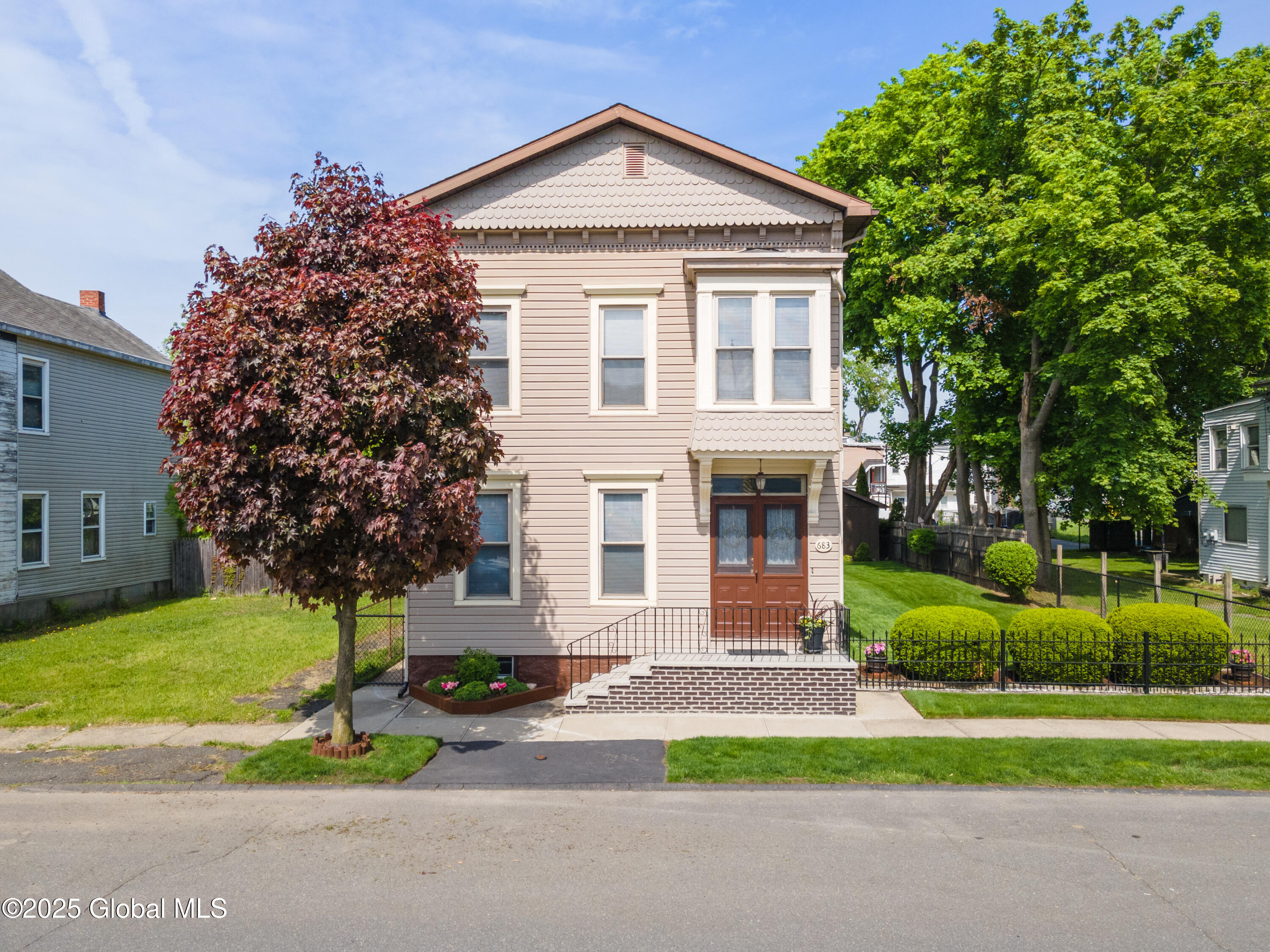 683 3rd Avenue, Troy, New York image 2