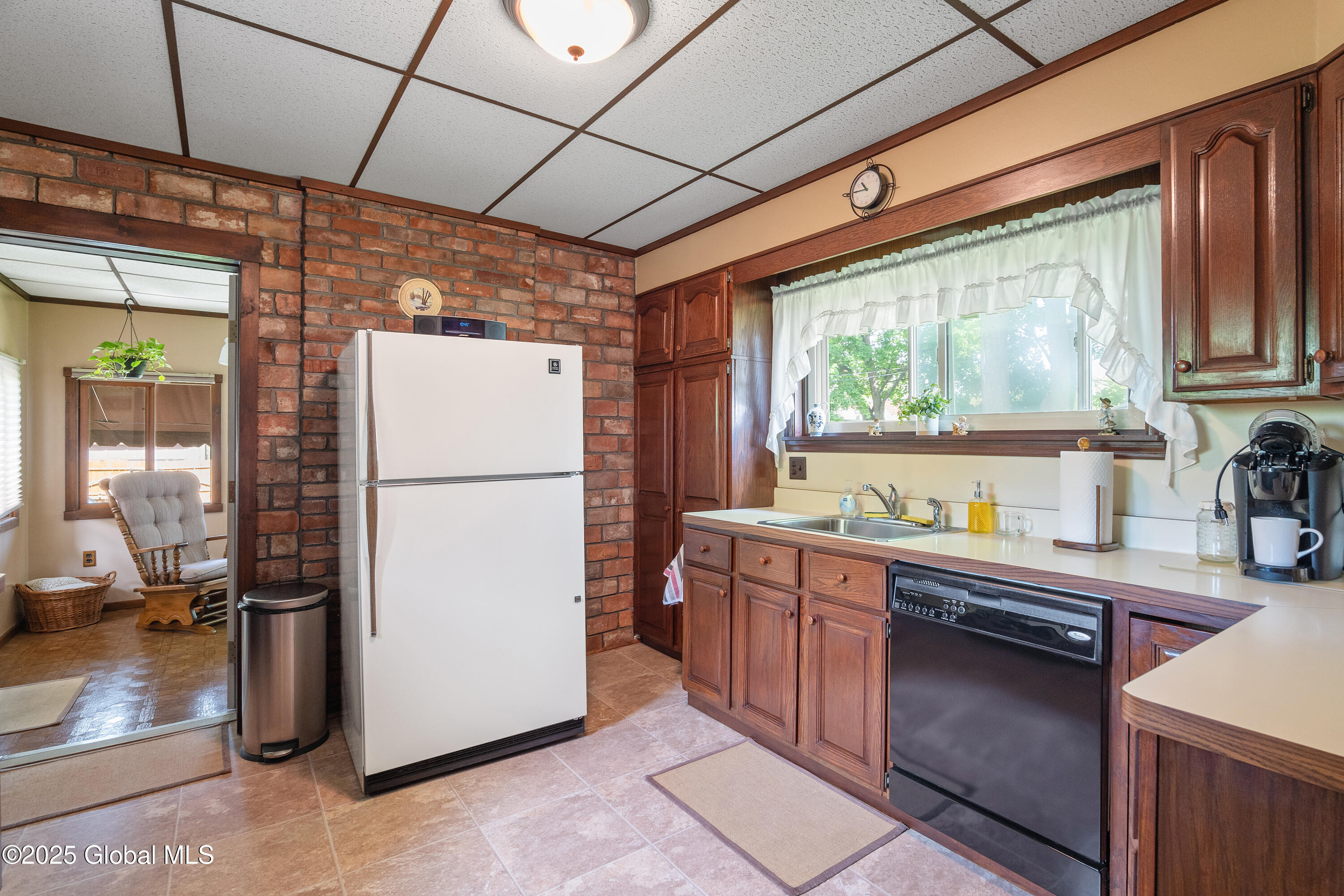 683 3rd Avenue, Troy, New York image 18
