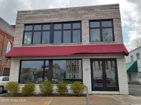 Photo of 432 Franklin Street, Schenectady, NY 12305 (MLS # 202512102)