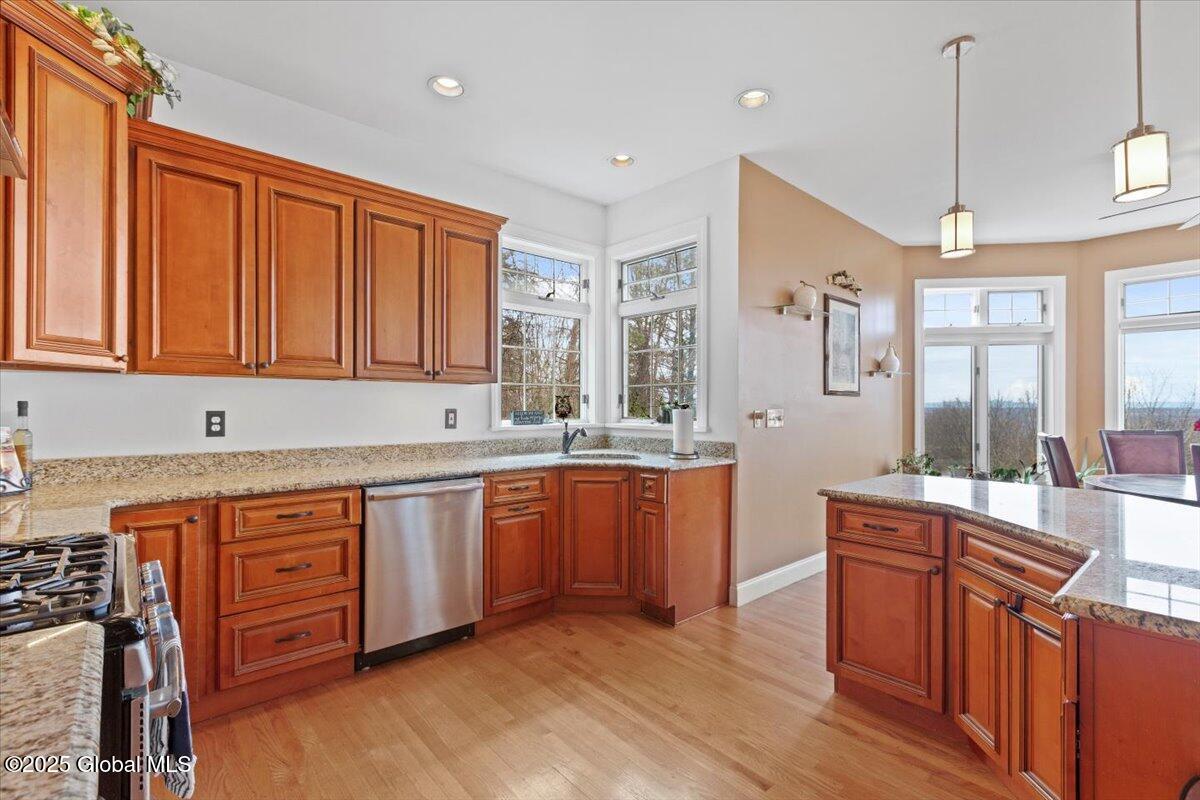 30 Stone Arabia Drive, Troy, New York image 16
