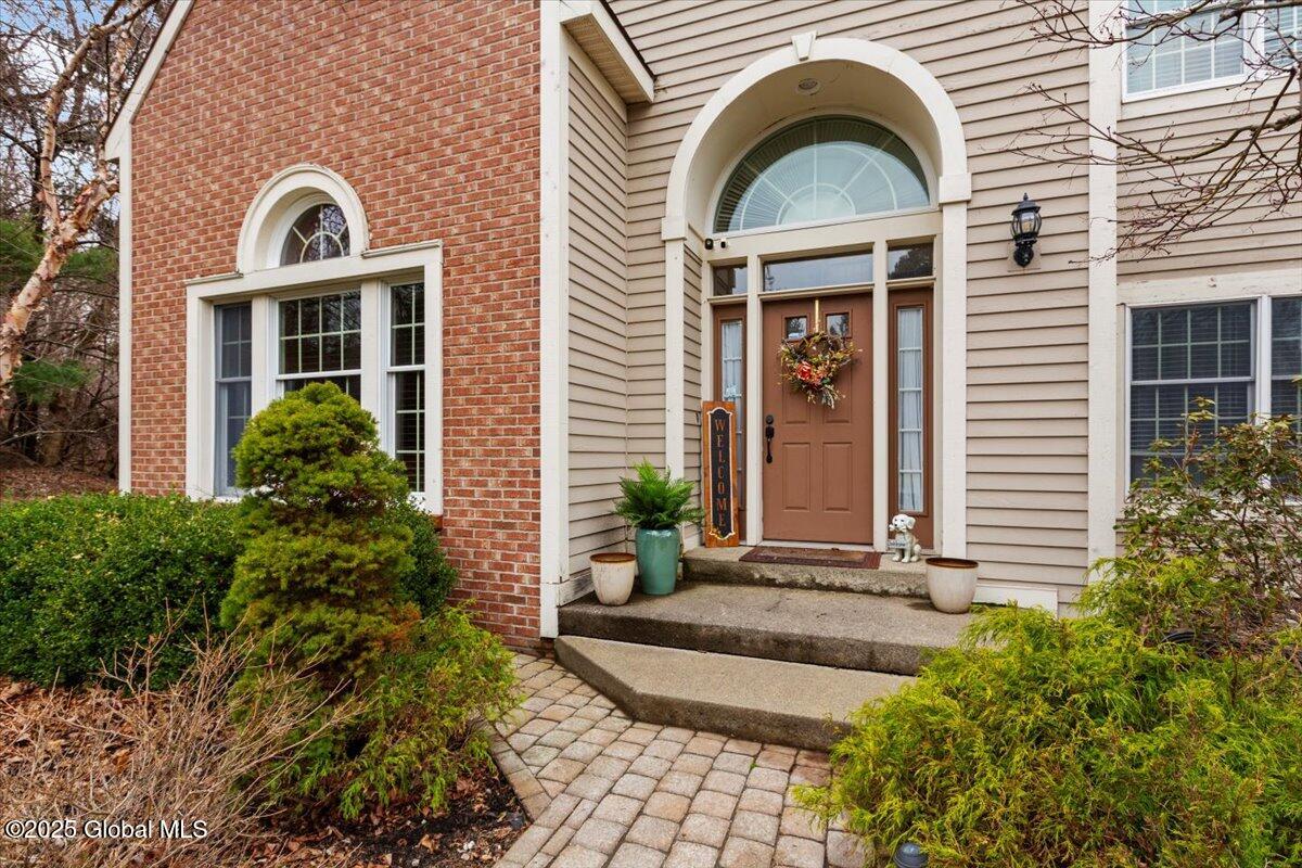 30 Stone Arabia Drive, Troy, New York image 5