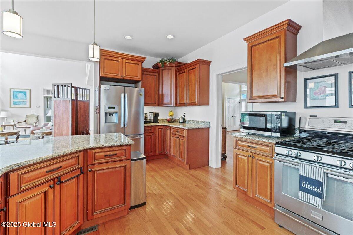 30 Stone Arabia Drive, Troy, New York image 15