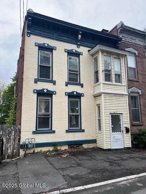 201 10th Street, Troy, New York image 1