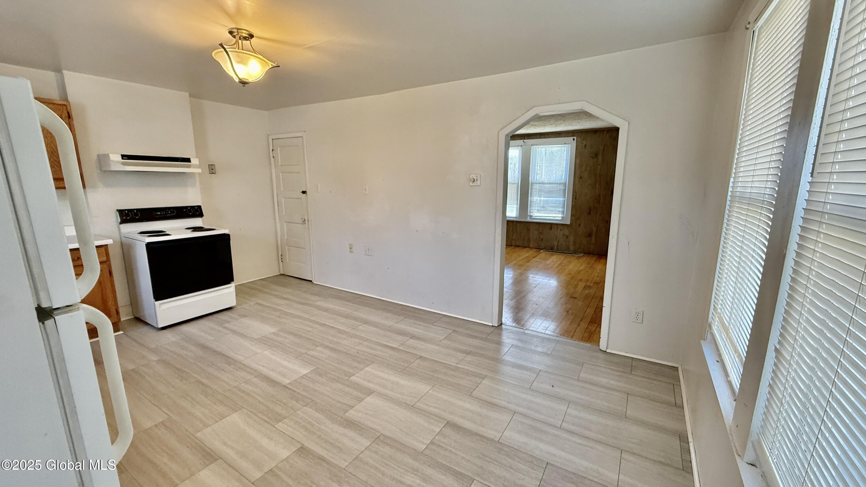 3 Hayes Place, Amsterdam, New York image 7