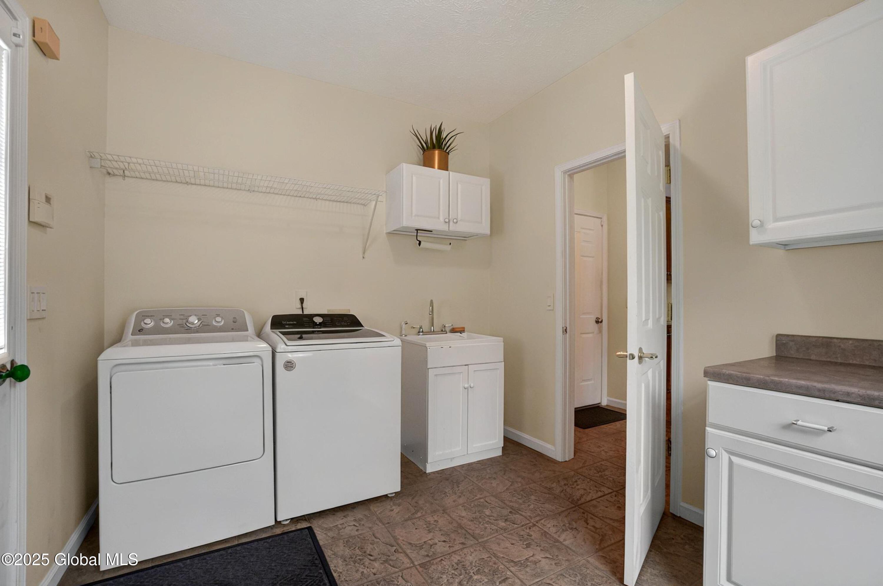 779 Waite Road, Clifton Park, New York image 23