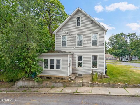 Photo of 7 N Center Street, Schenectady, NY 12302 (MLS # 202611367)