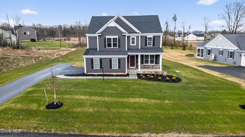 Photo of 10 Scarlet Street, Clifton Park, NY 12065 (MLS # 202614344)