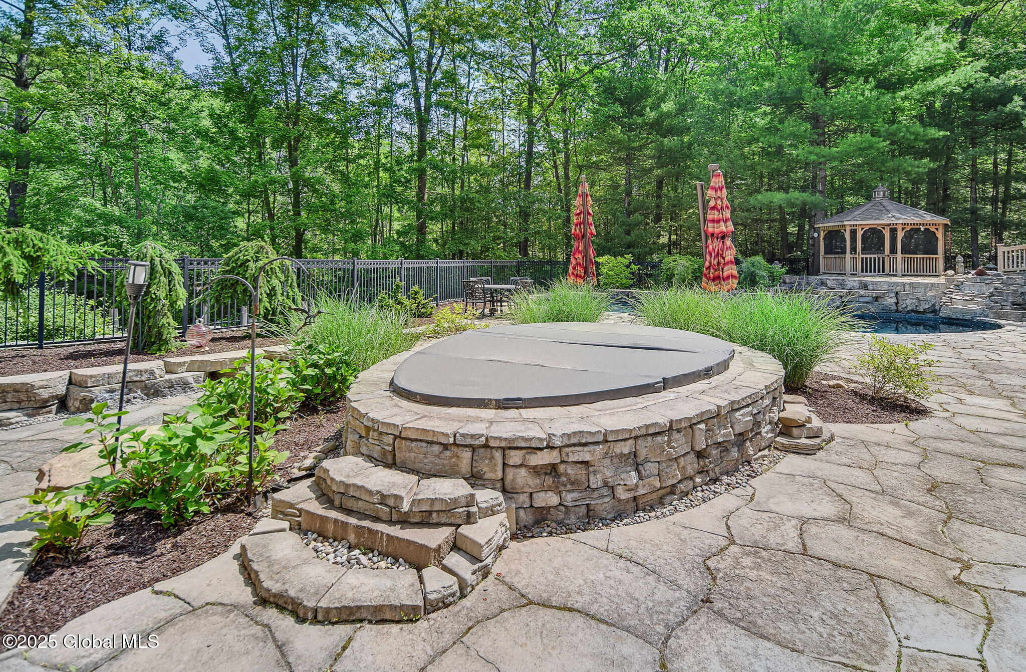 21 E Claremont Drive, Voorheesville, New York image 40