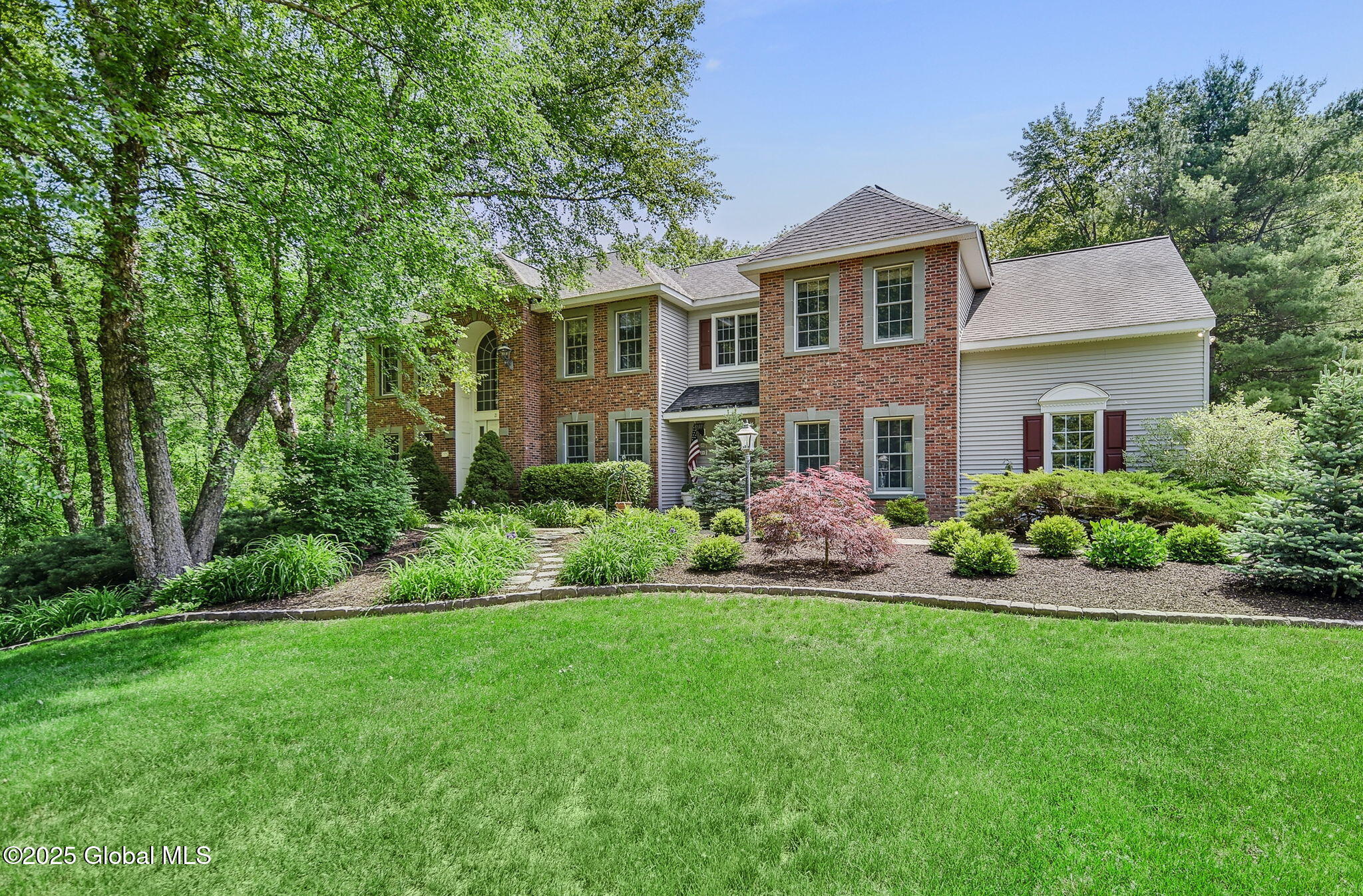 21 E Claremont Drive, Voorheesville, New York image 2