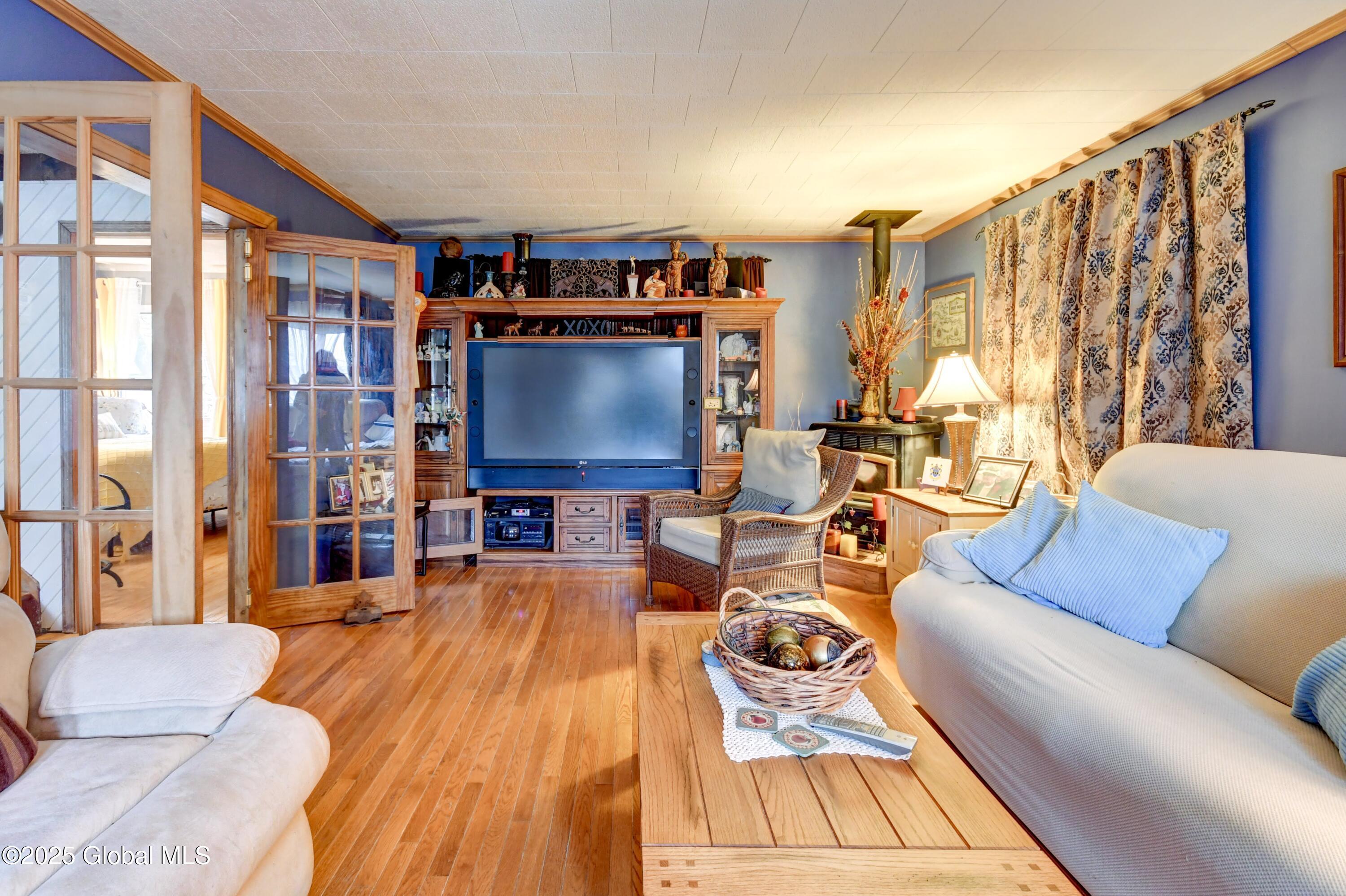 76 Walnut Street, Gloversville, New York image 31