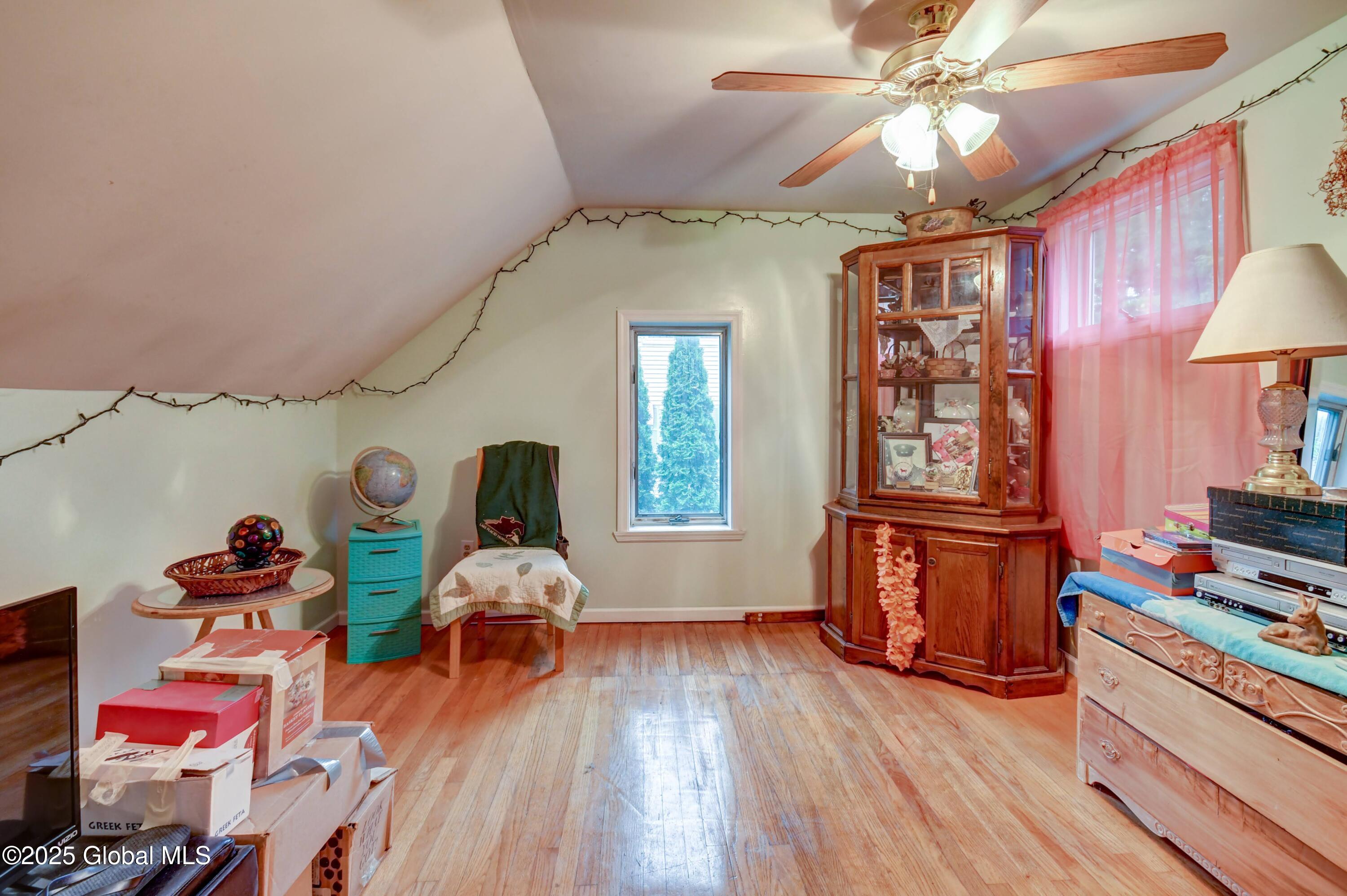76 Walnut Street, Gloversville, New York image 37