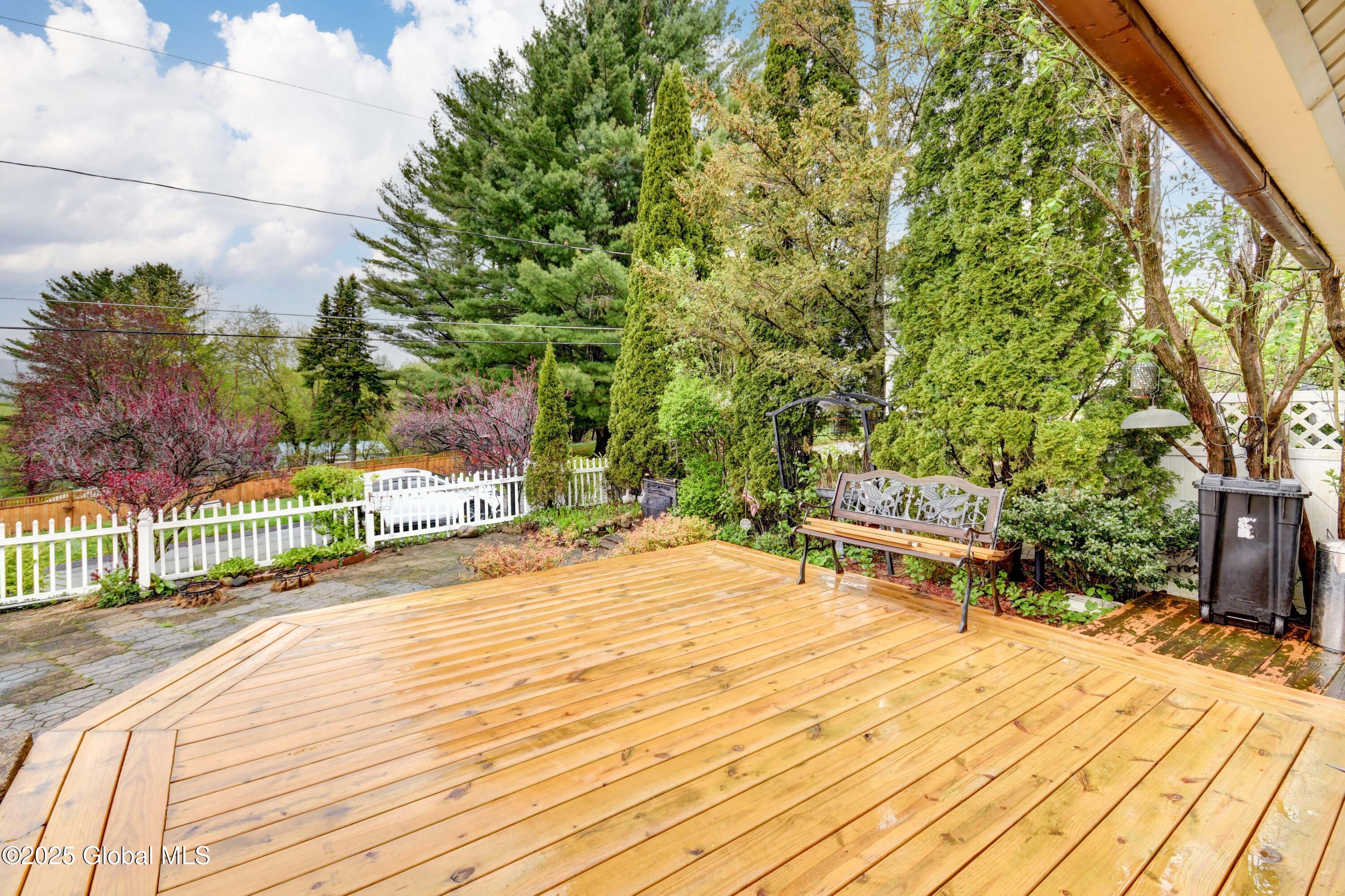 76 Walnut Street, Gloversville, New York image 3