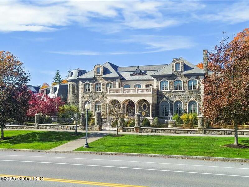 637 North Broadway, Saratoga Springs, New York image 2