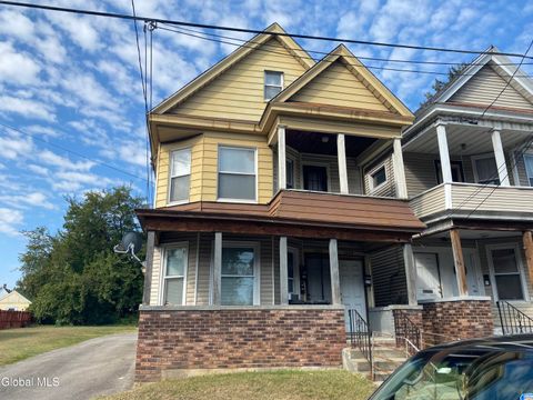 Photo of 1228 Crane Street, Schenectady, NY 12303 (MLS # 202525774)