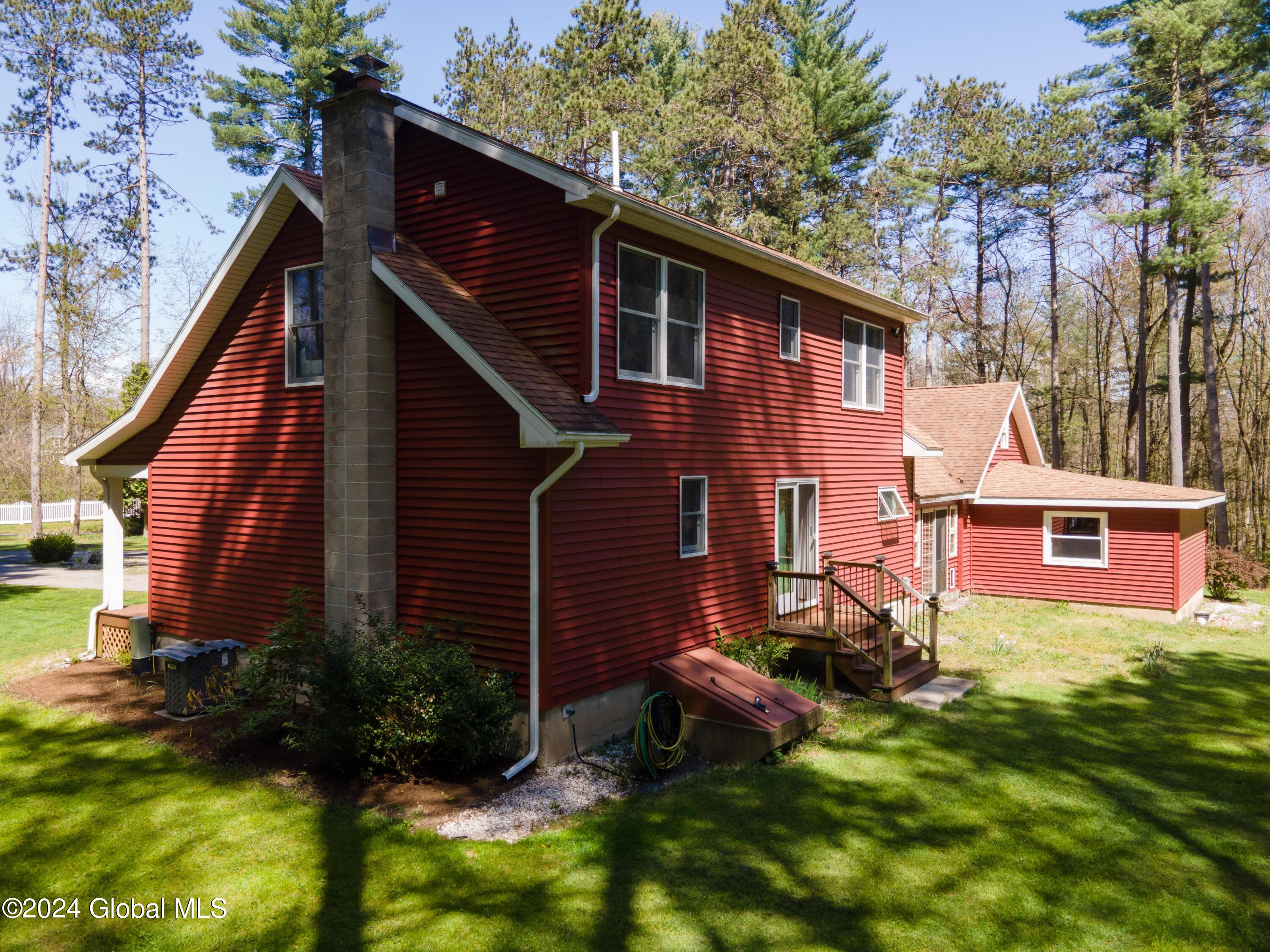 67 Grace Moore Road, Saratoga Springs, New York image 4