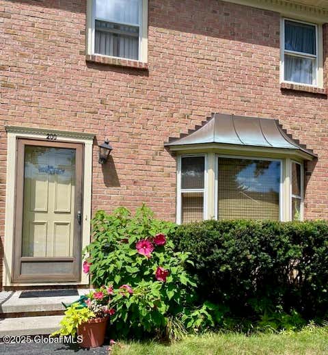 Photo for 200 Williamsburg Court