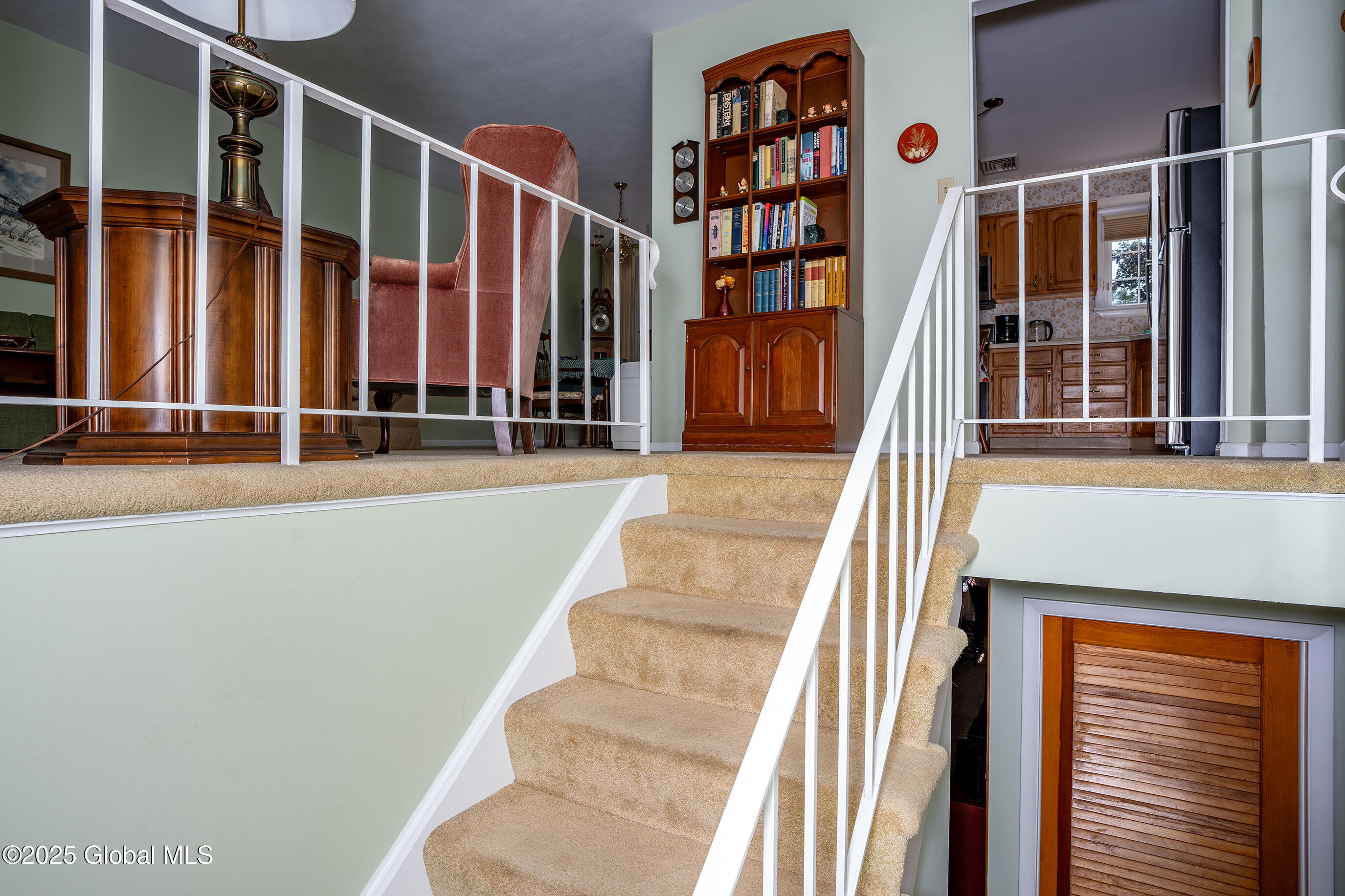 3 Rita Court, Delmar, New York image 4