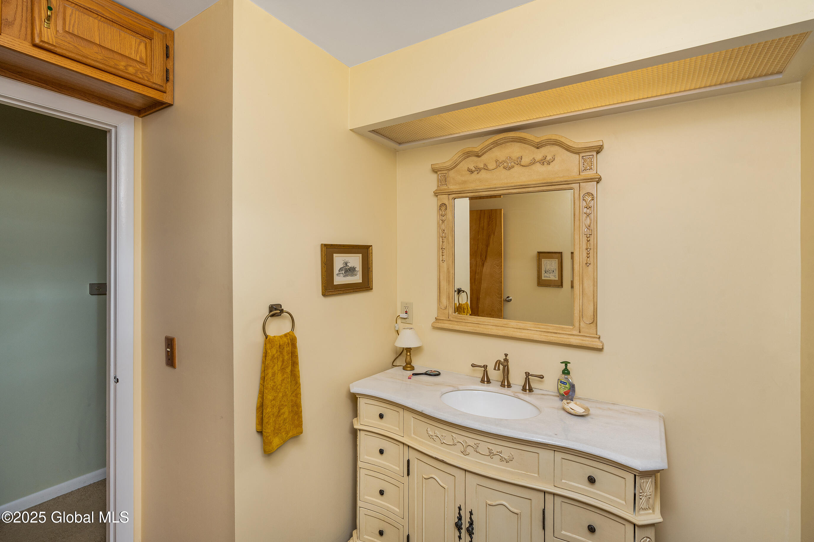 3 Rita Court, Delmar, New York image 13