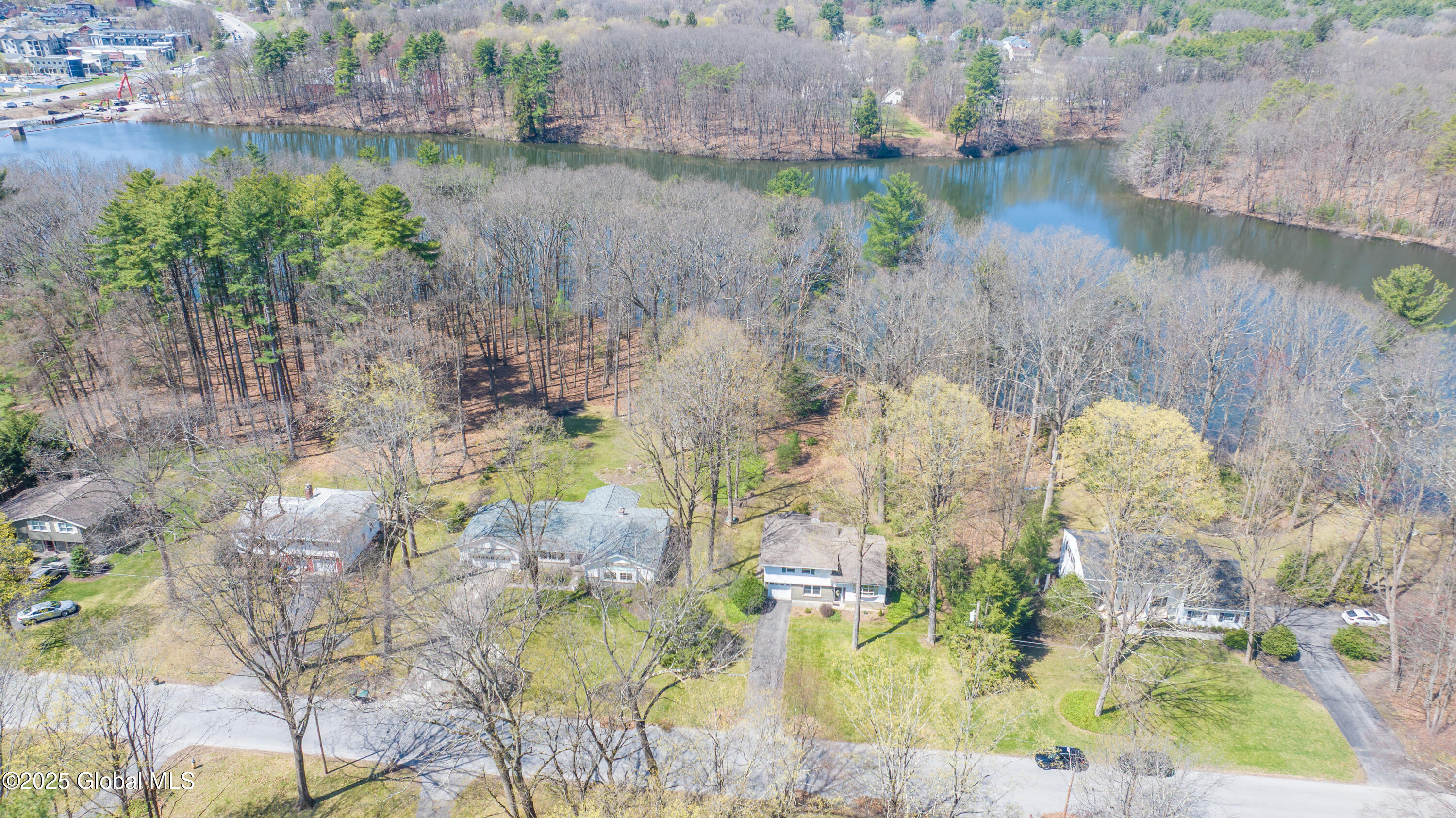 20 Loughberry Road, Saratoga Springs, New York image 5