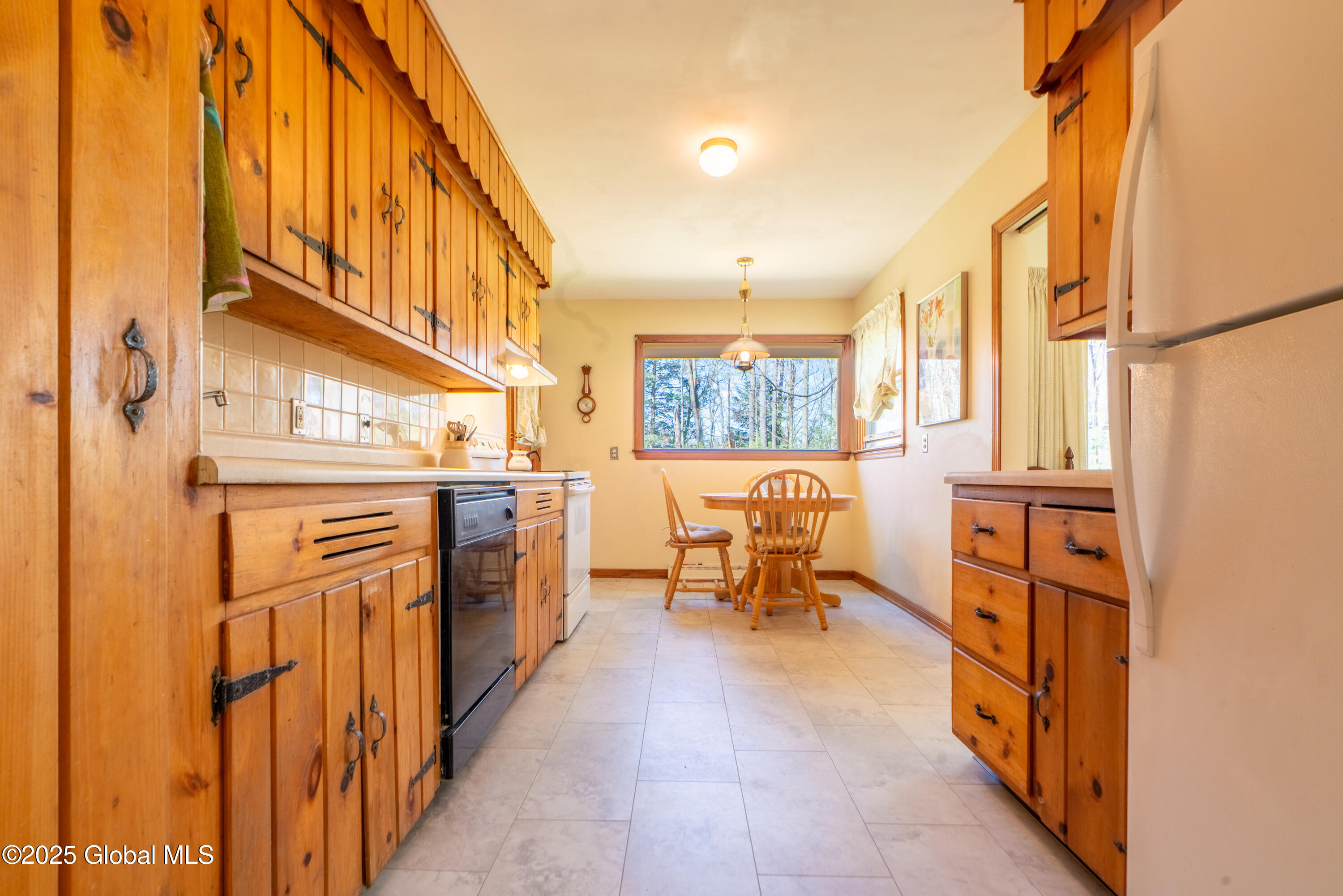20 Loughberry Road, Saratoga Springs, New York image 15