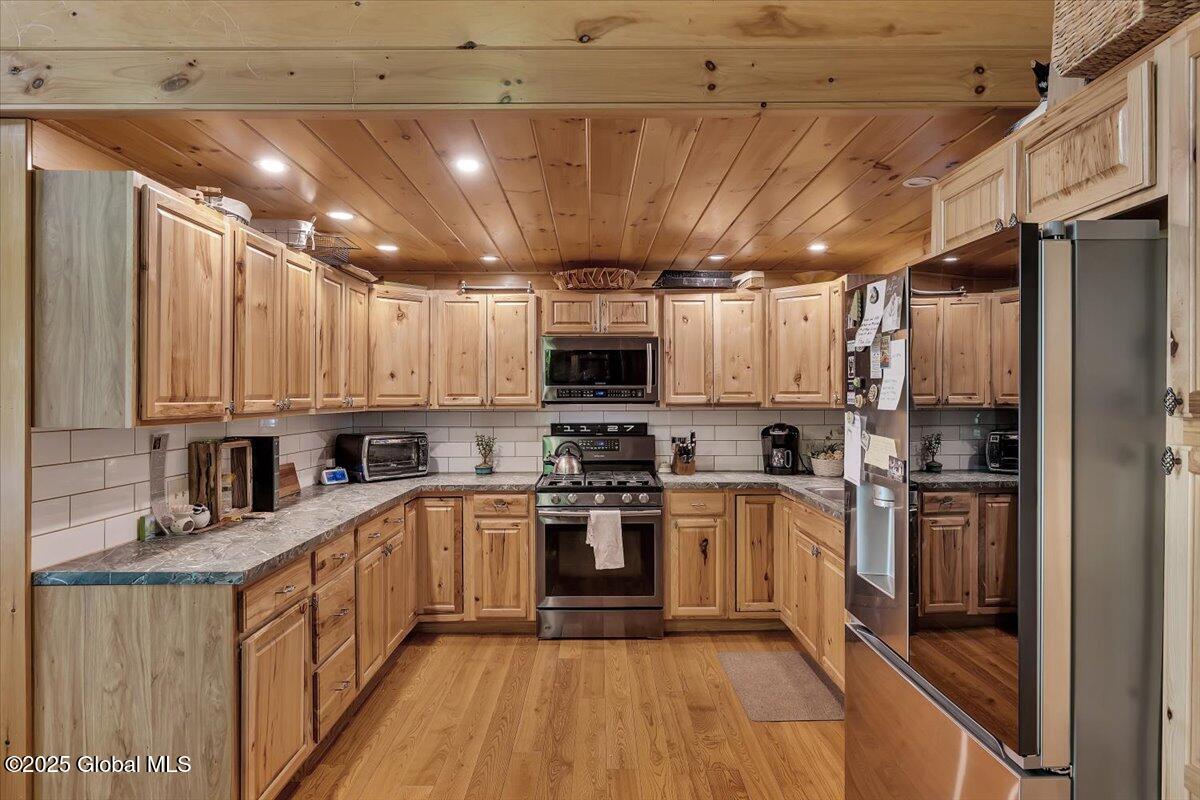 209 Chester Shores Ridge, Chestertown, New York image 9
