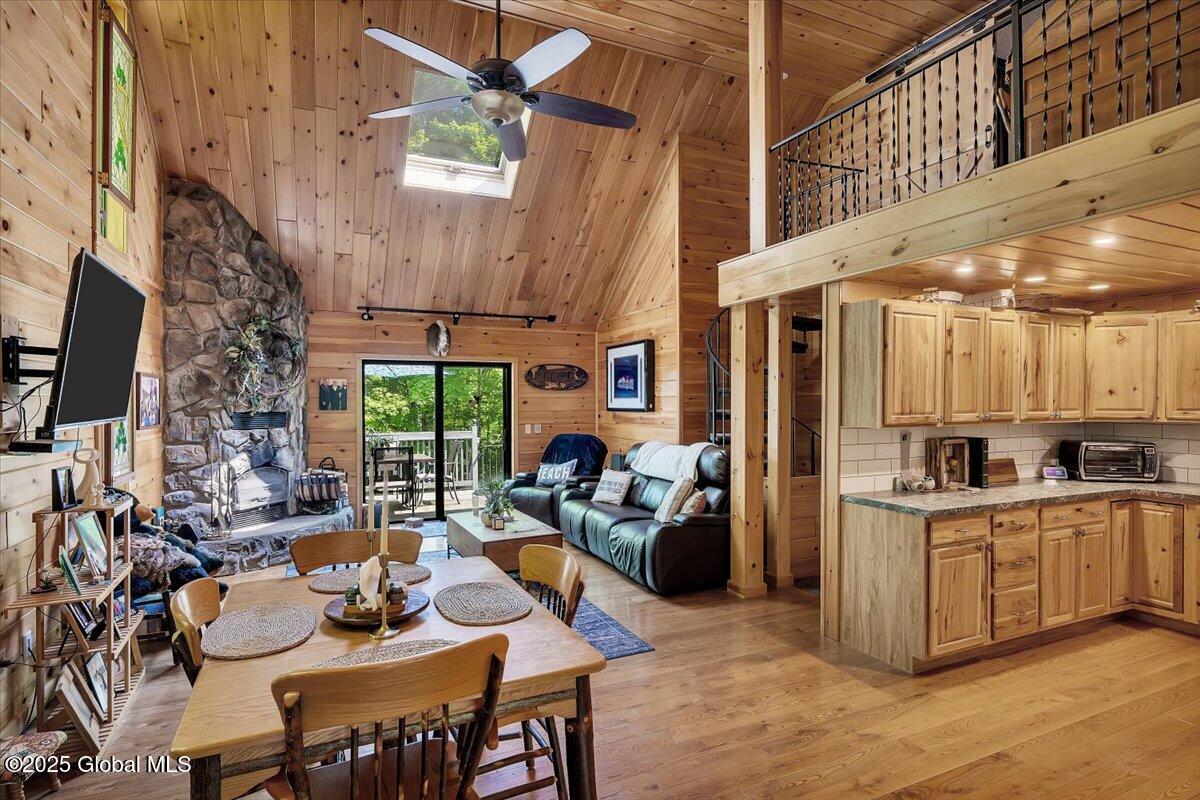 209 Chester Shores Ridge, Chestertown, New York image 4