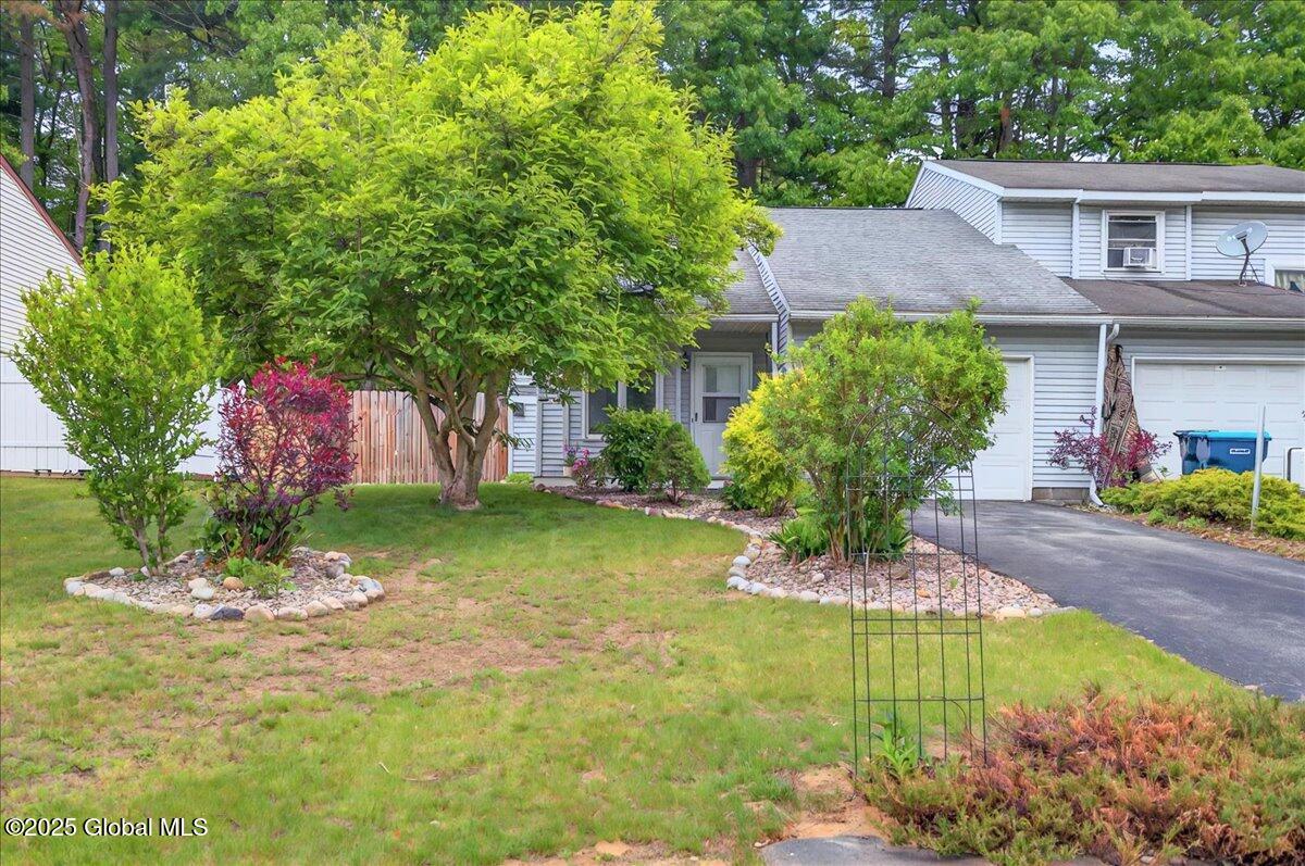 60 Tallow Wood Drive, Clifton Park, New York image 2