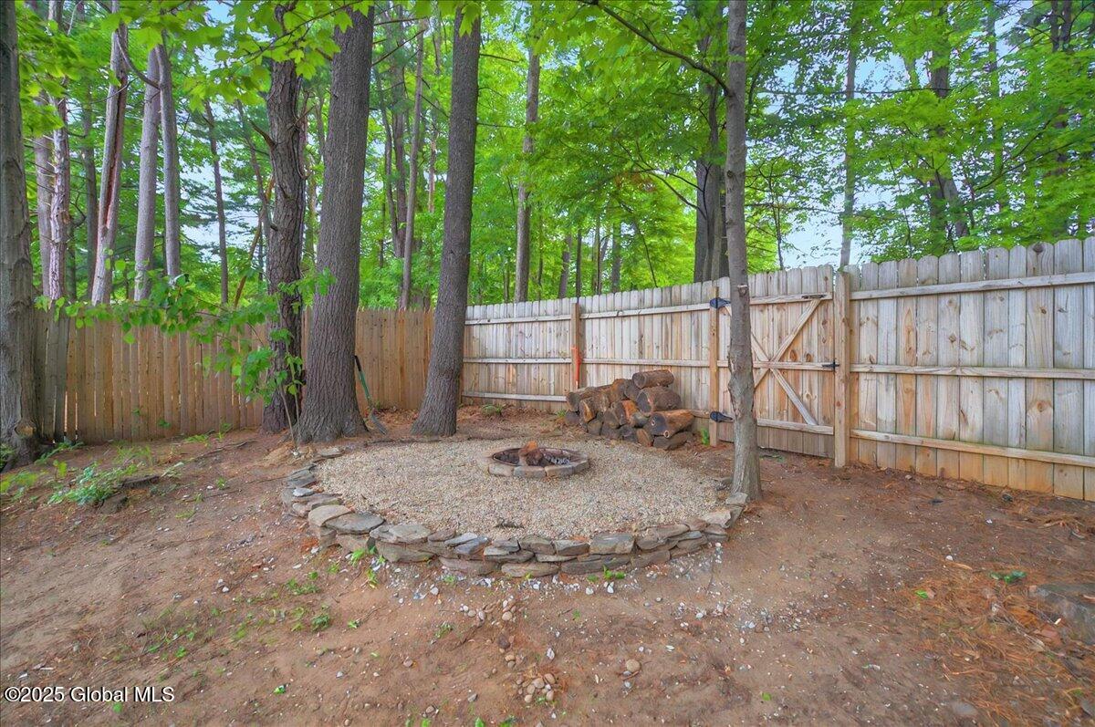 60 Tallow Wood Drive, Clifton Park, New York image 9