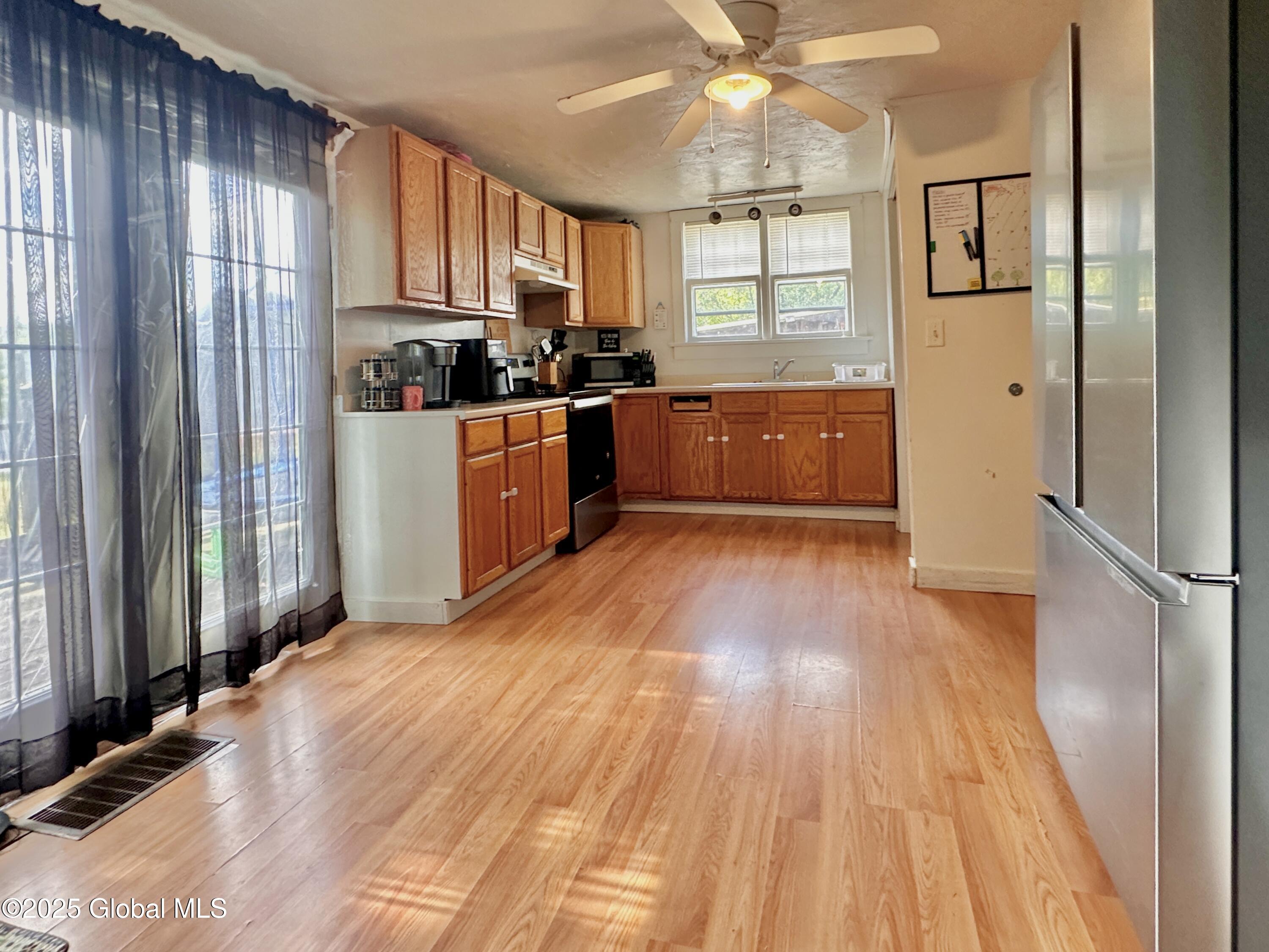 105 Cauterskill Avenue, Catskill, New York image 5