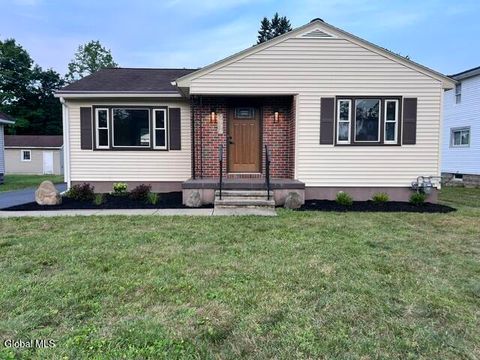 Photo of 3936 Albany Street, Schenectady, NY 12304 (MLS # 202621556)