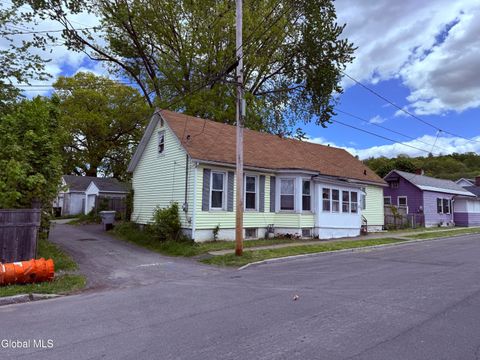 Photo of 41 110th Street, Troy, NY 12182 (MLS # 202617084)